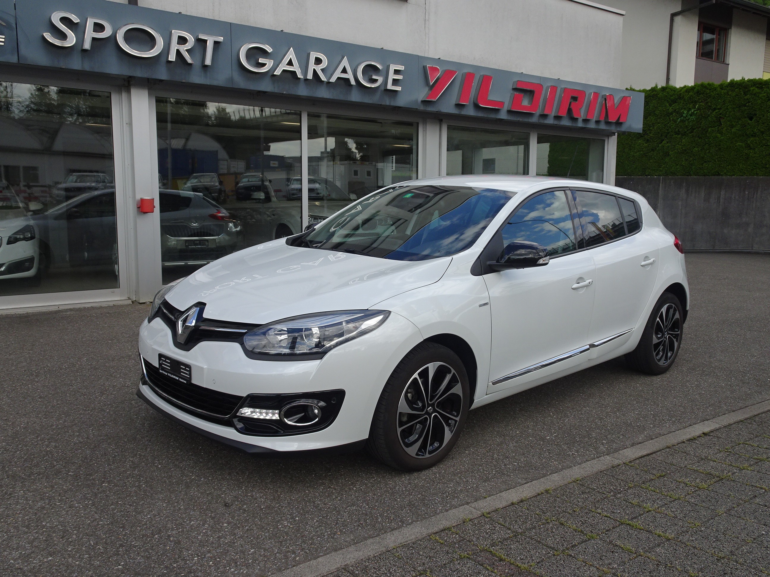 RENAULT Mégane 1.2 16V Turbo Swiss Edition EDC