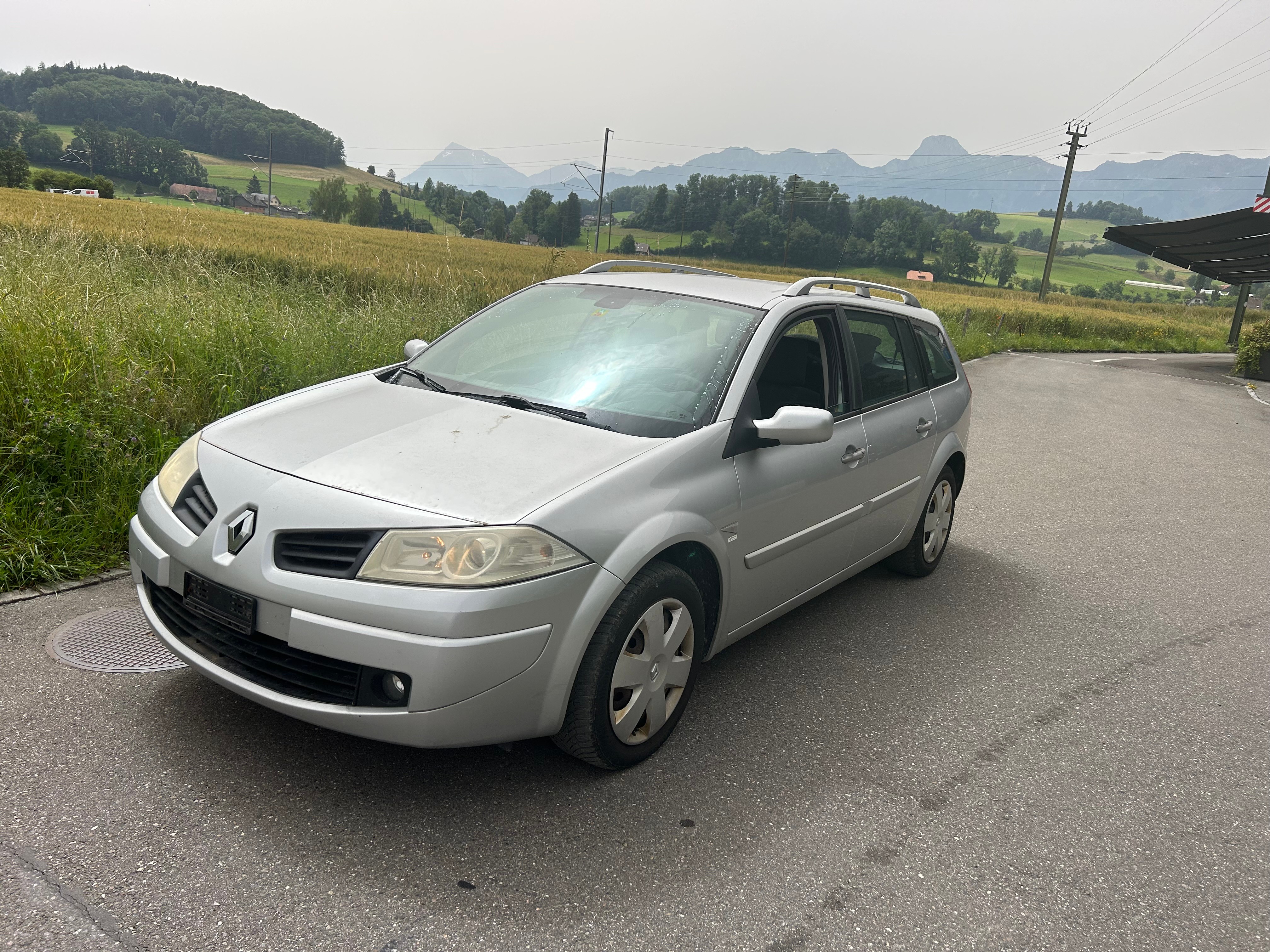 RENAULT Mégane Break 2.0 16V Emotion