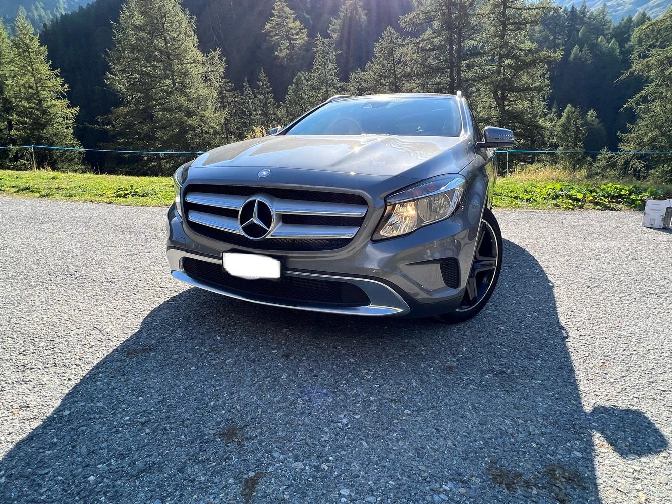 MERCEDES-BENZ GLA 250 7G-DCT