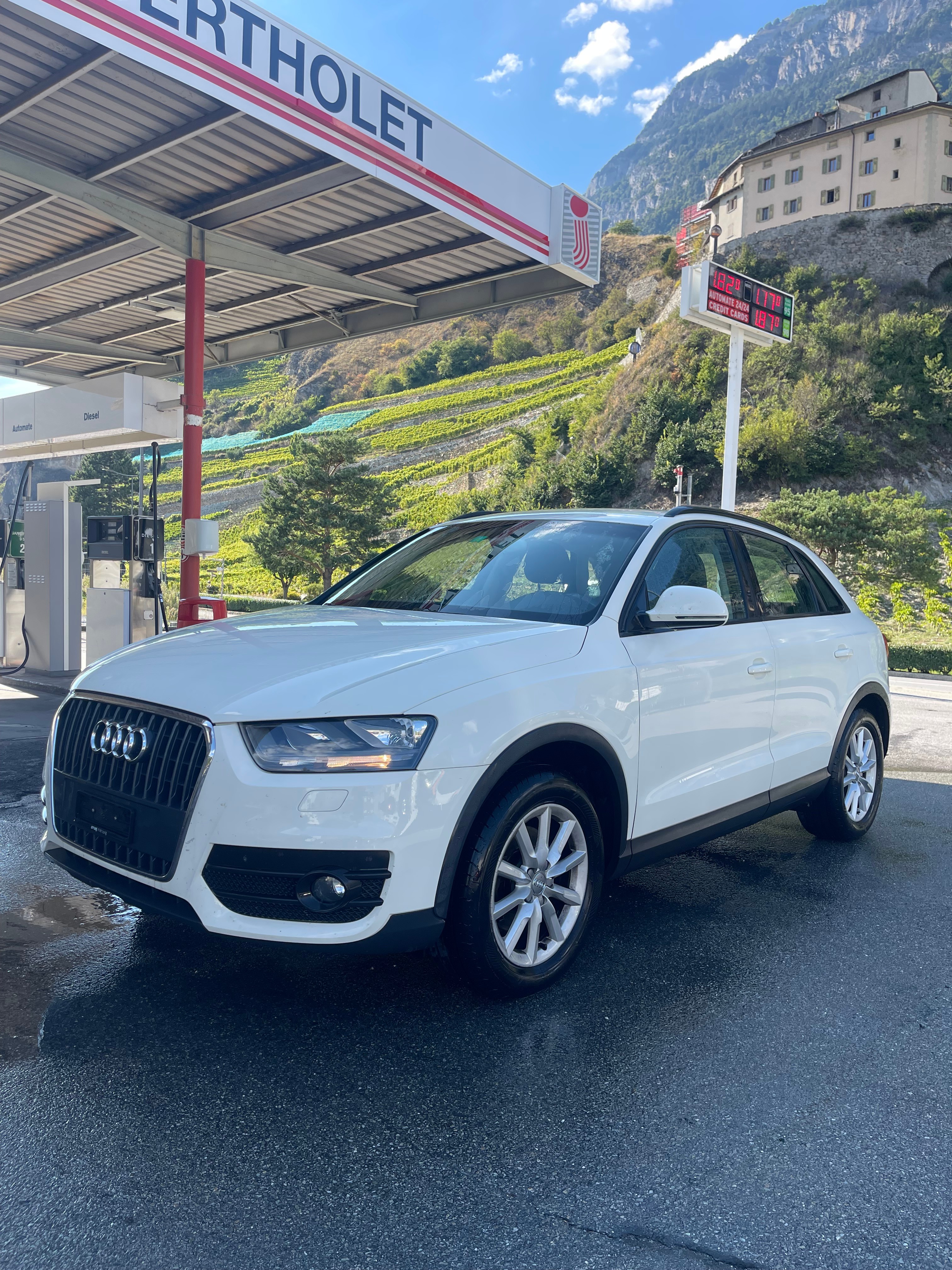 AUDI Q3 2.0 TDI