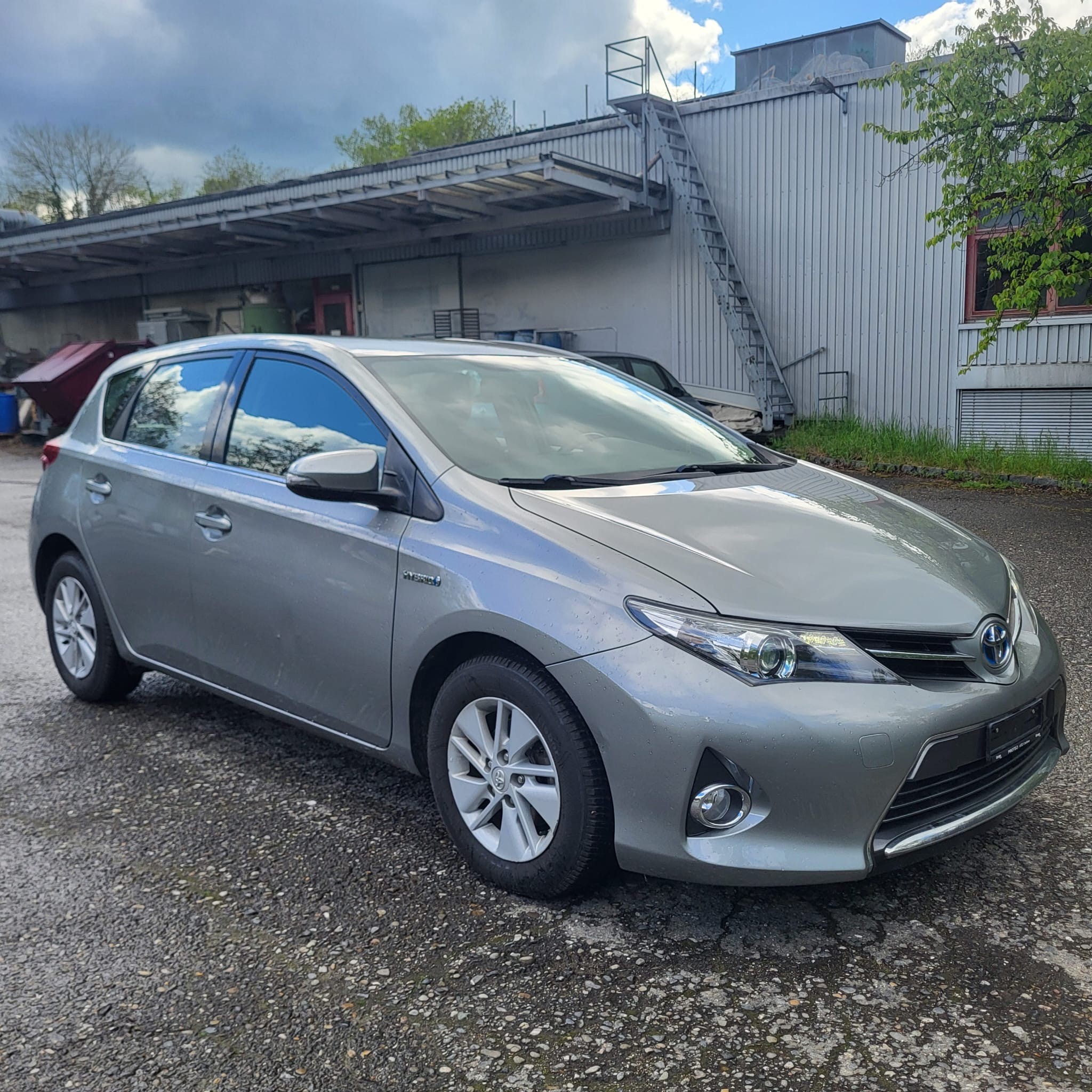 TOYOTA Auris 1.8 16V HSD Linea Sol