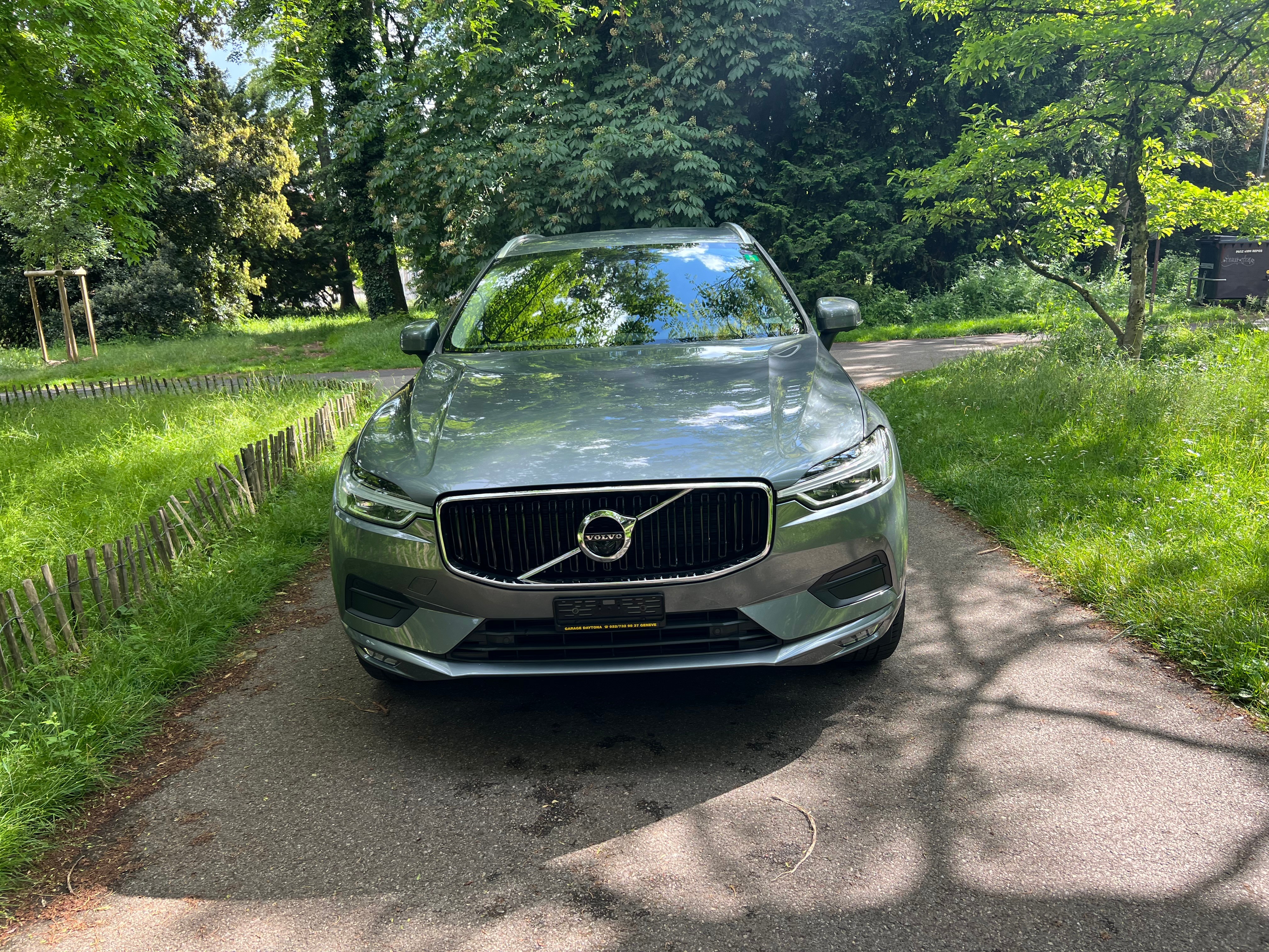 VOLVO XC60 B4 Benzin Mild Hybrid Momentum Geartronic