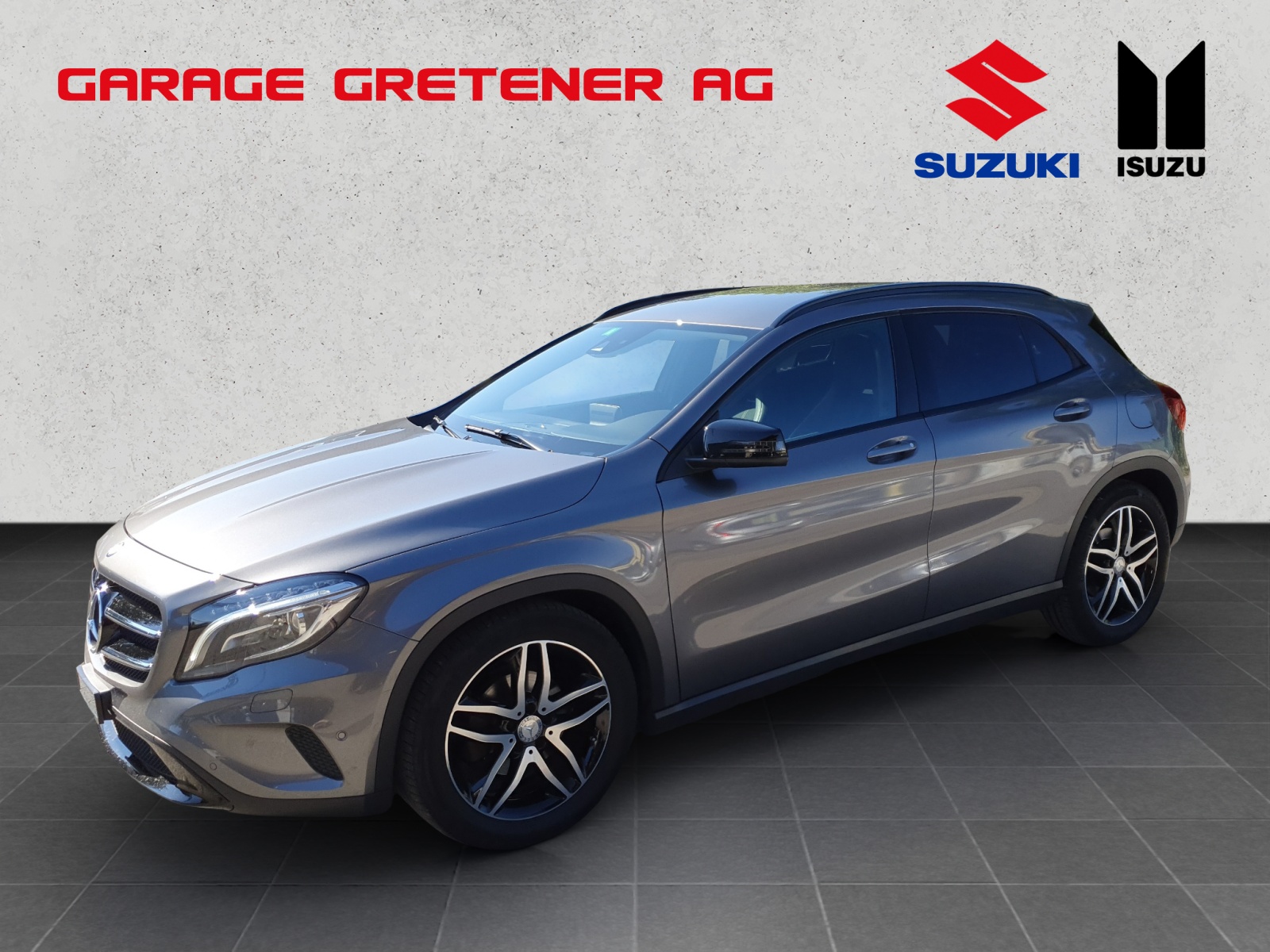 MERCEDES-BENZ GLA 200 Night Star 7G-DCT