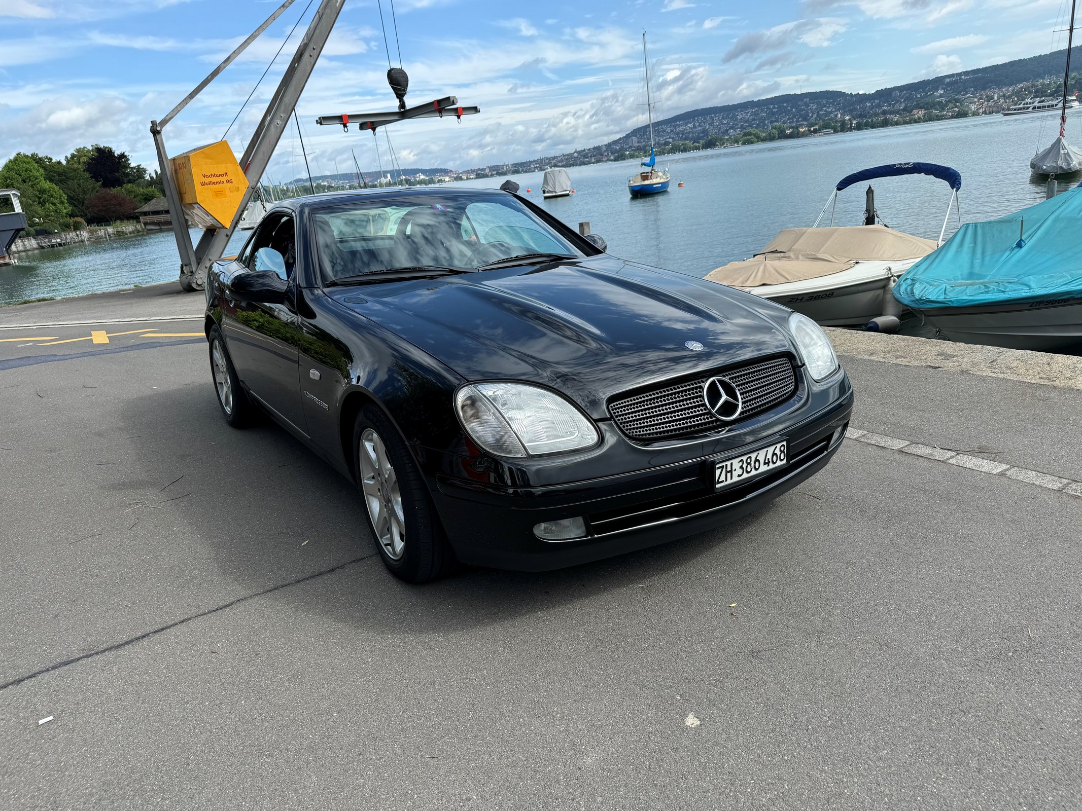 MERCEDES-BENZ SLK 230