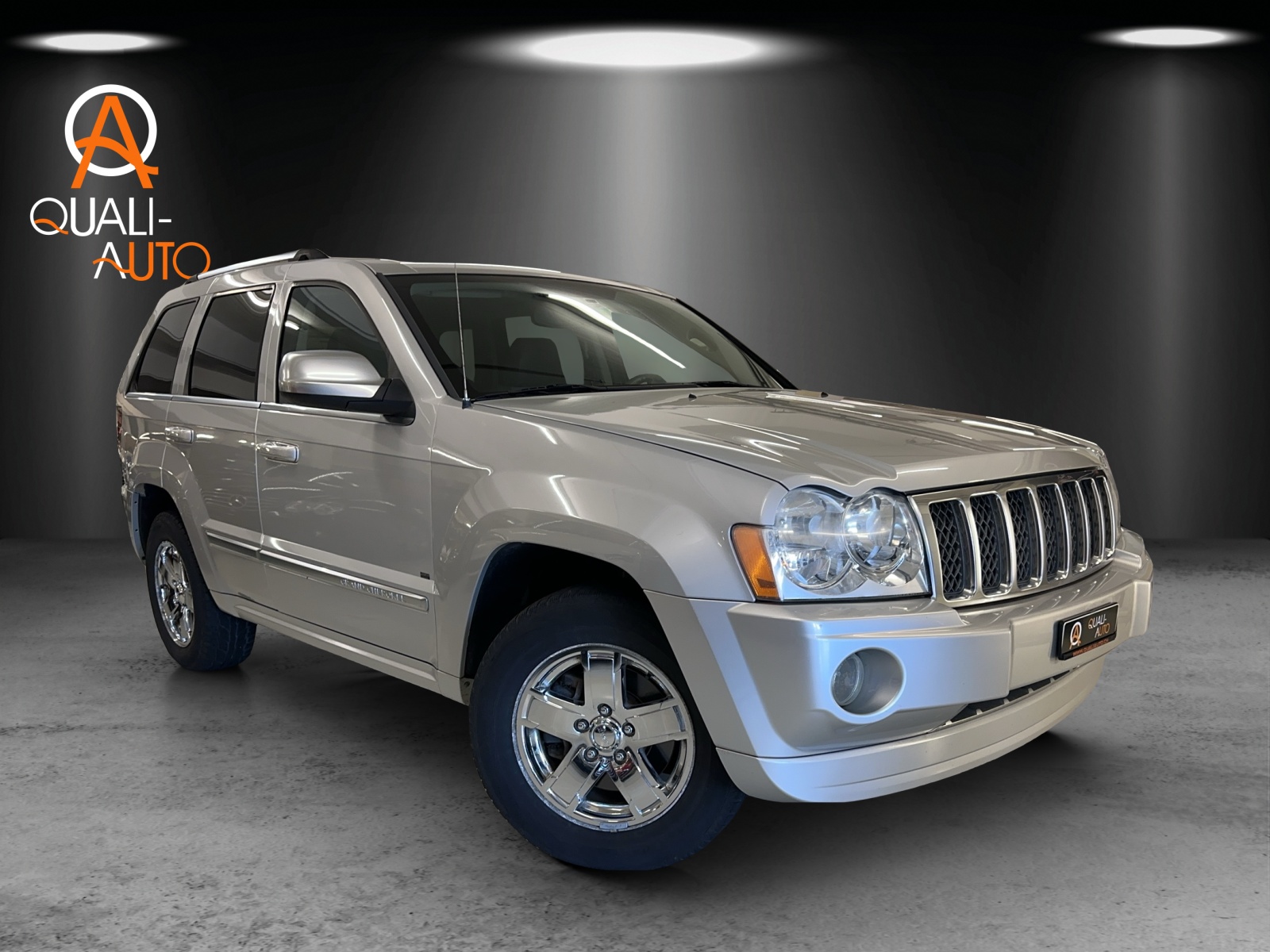 JEEP Grand Cherokee 5.7 HEMI Overland Automatic