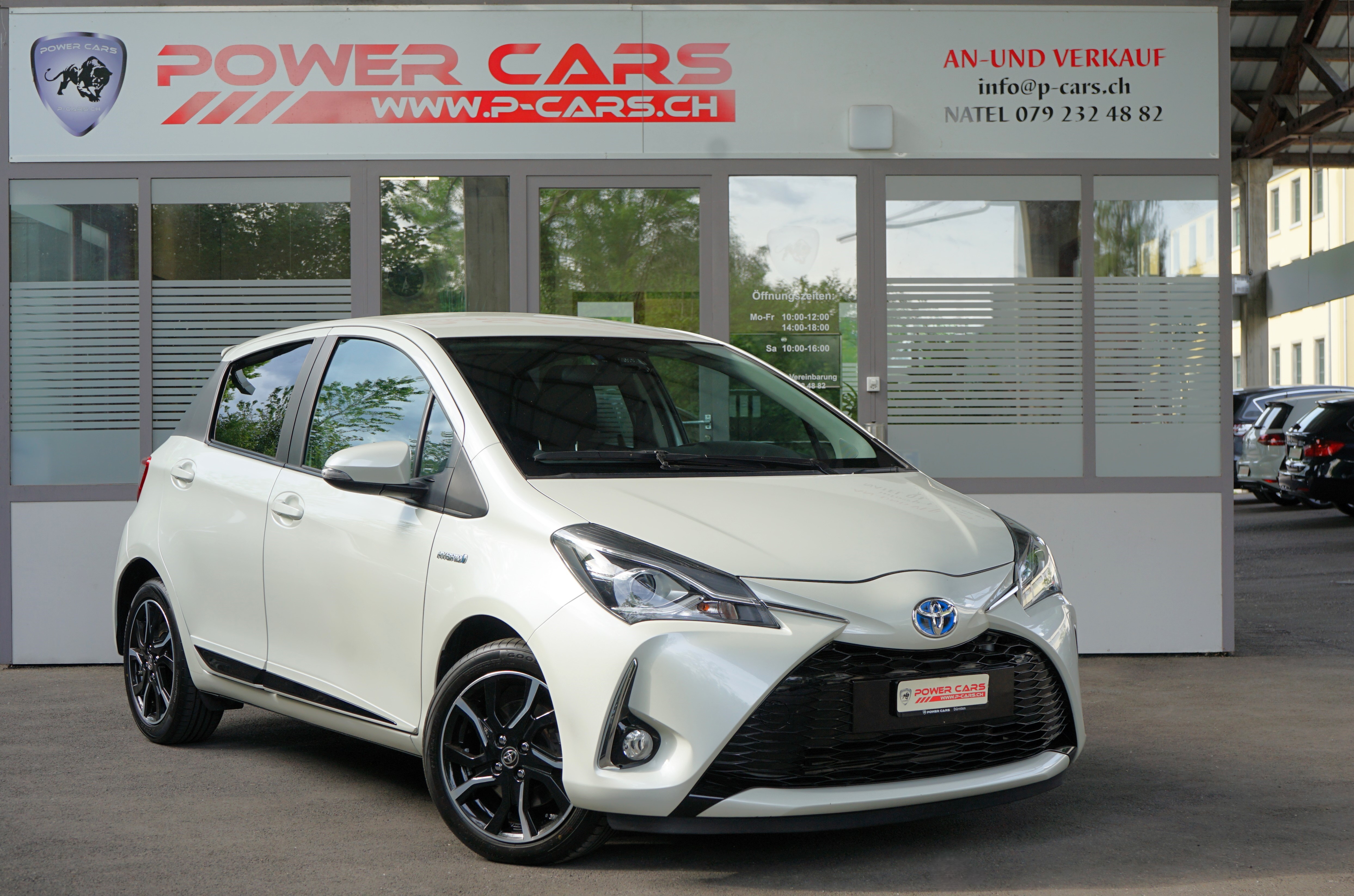 TOYOTA Yaris 1.5 VVT-i Hybrid Trend e-CVT