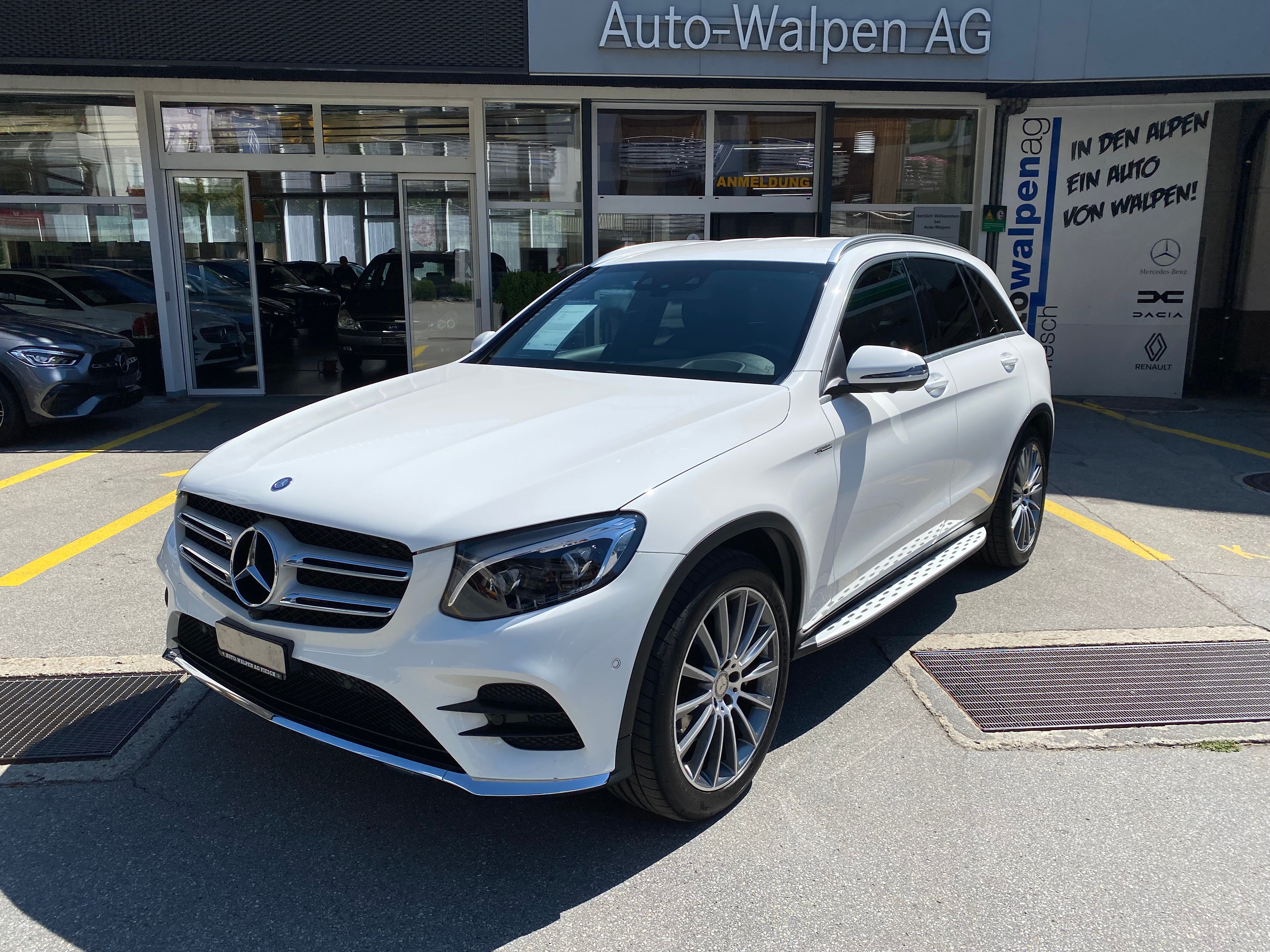 MERCEDES-BENZ GLC 250 d AMG Line 4Matic