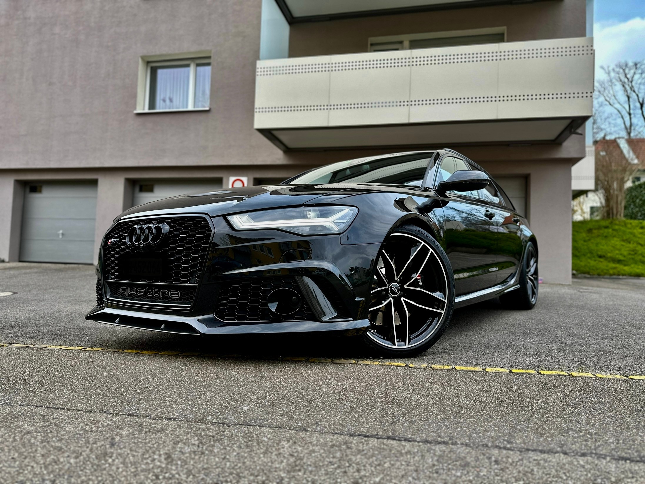 AUDI RS6 Avant 4.0 TFSI V8 quattro Tiptronic