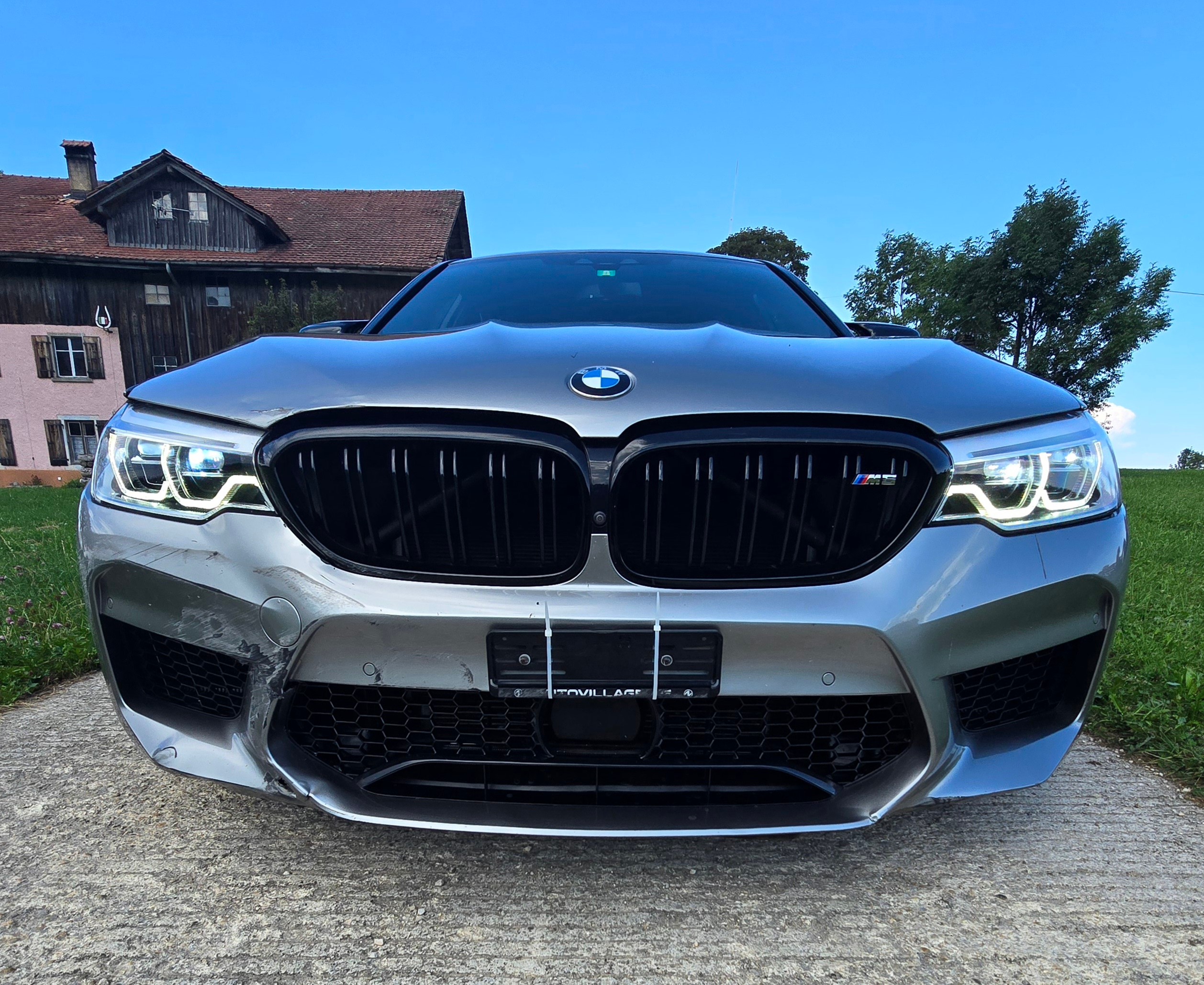 BMW M5 xDrive Competition Drivelogic