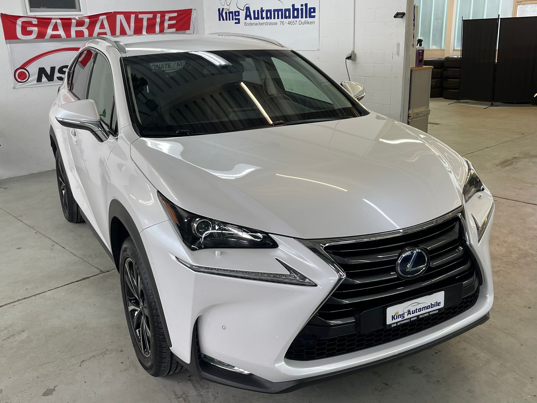 LEXUS NX 300h comfort E-Four Automatic