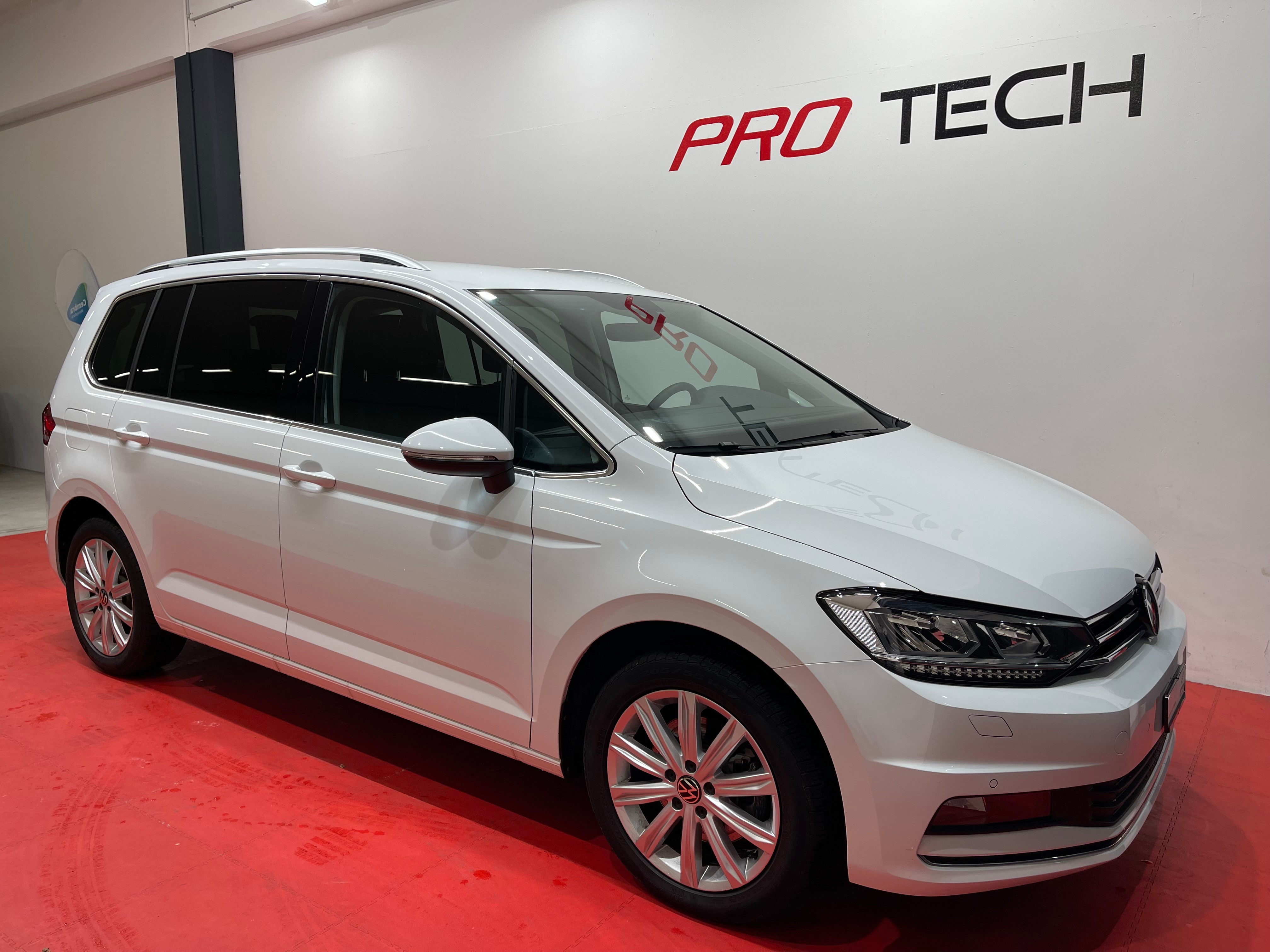 VW Touran 2.0 TDI BlueMotion Highline DSG*7 PLATZ*