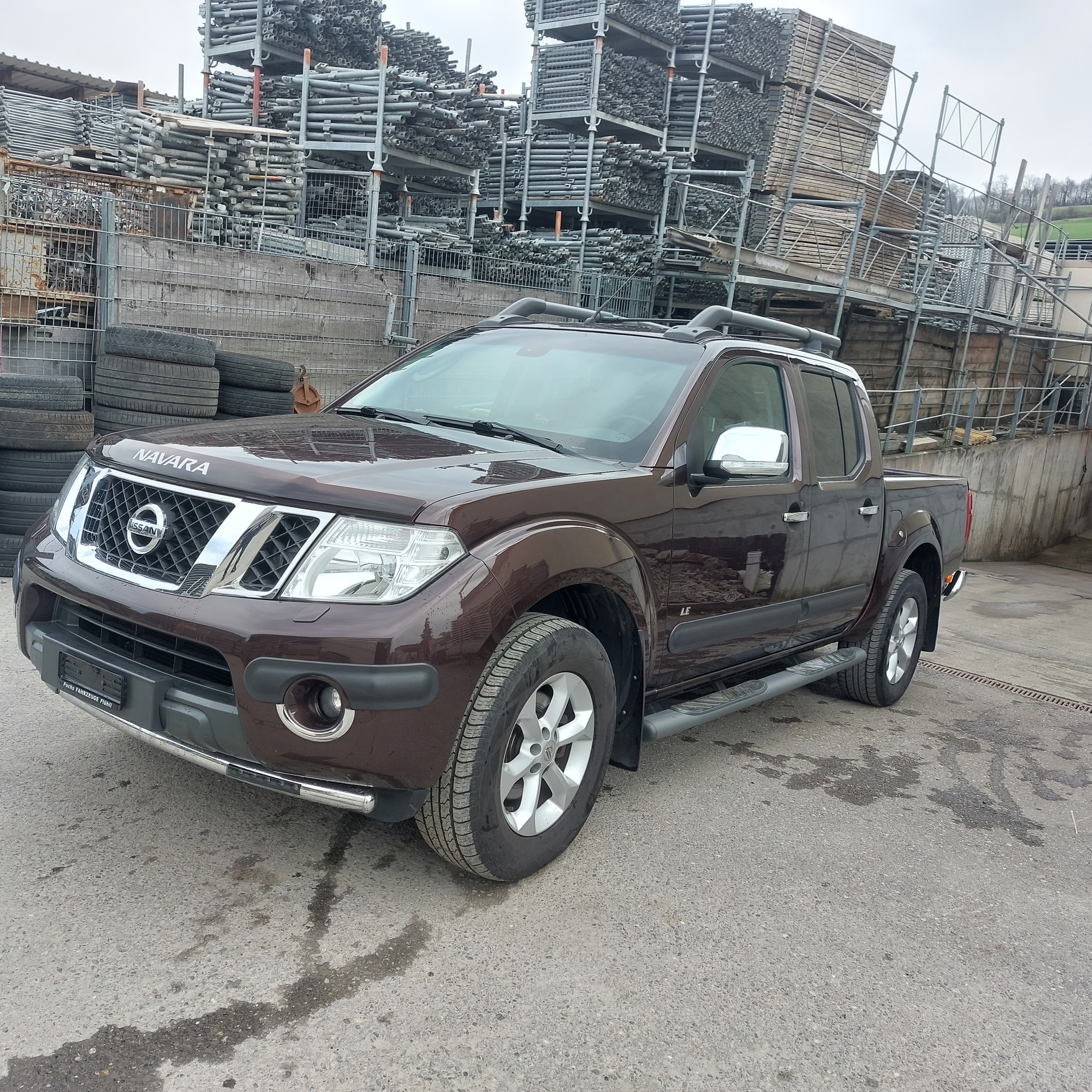 NISSAN Navara Double Cab LE 2.5 dCi 4WD