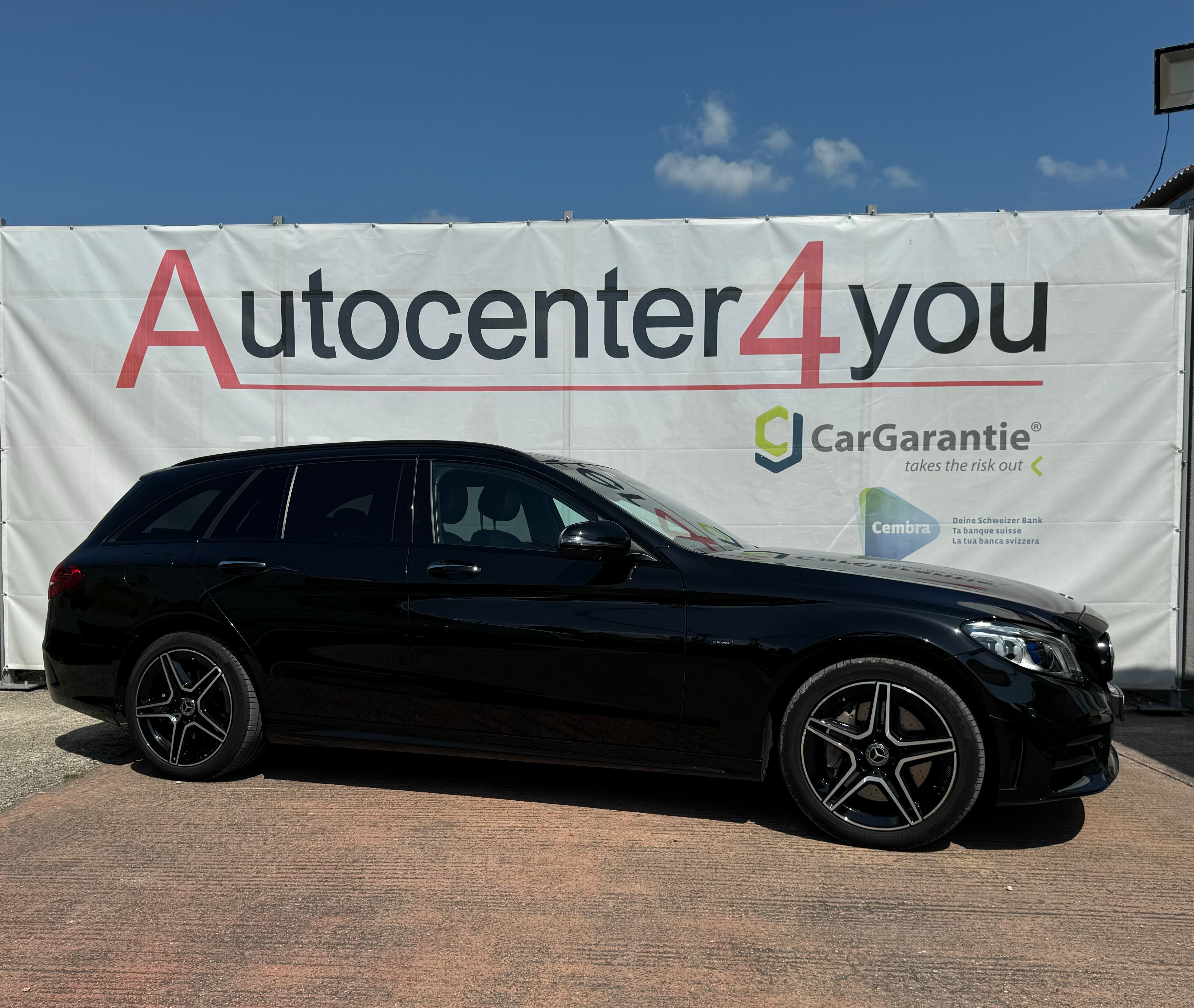 MERCEDES-BENZ C 300 e T-Modell AMG Line 9G-Tronic Black Edition