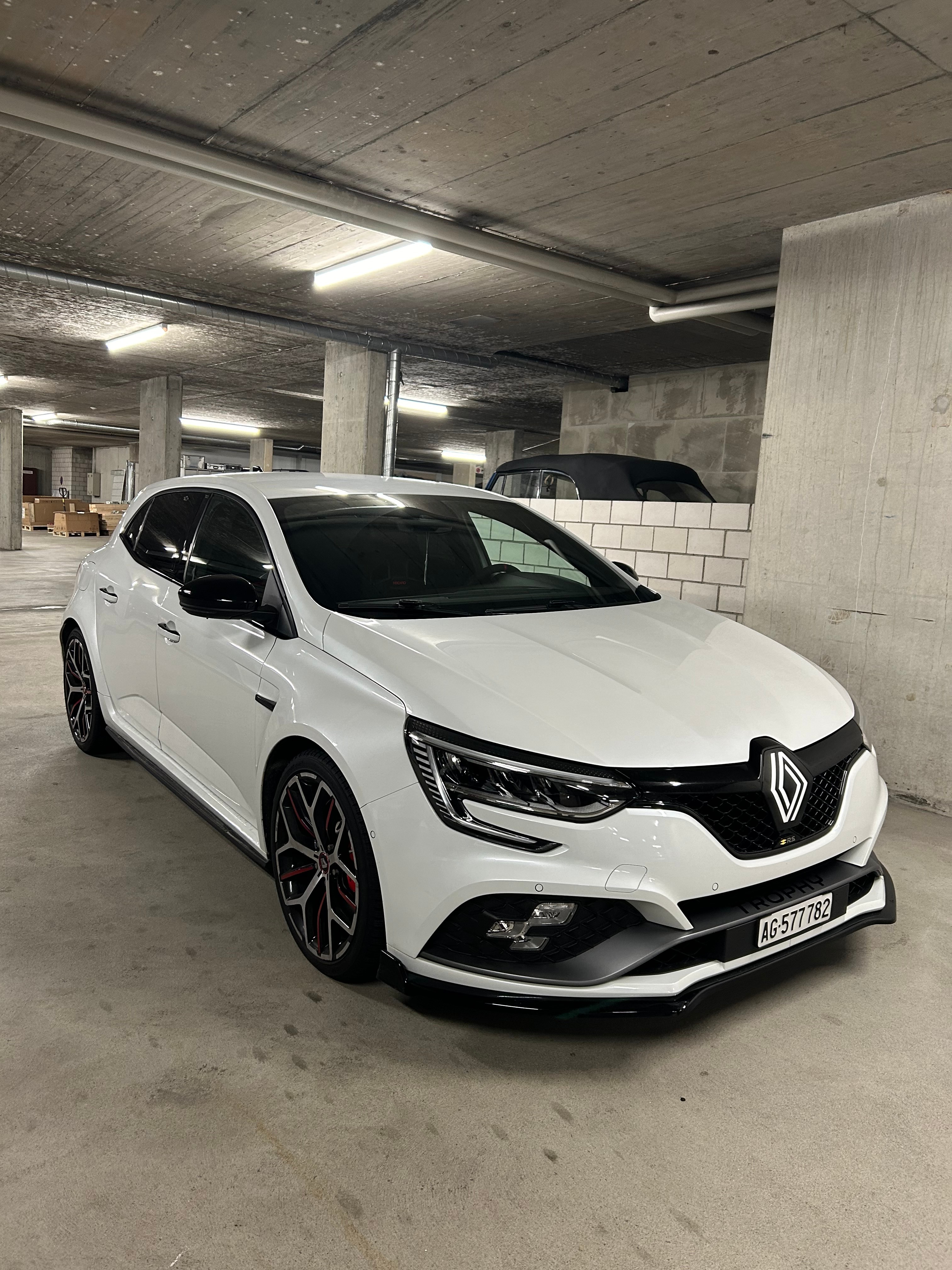 RENAULT Mégane Trophy 300 EDC