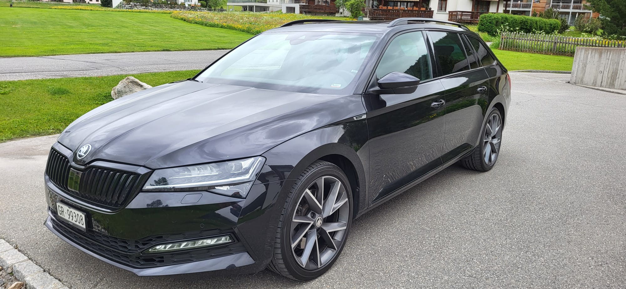 SKODA Superb Combi 2.0 TSI SportLine Plus 4x4 DSG