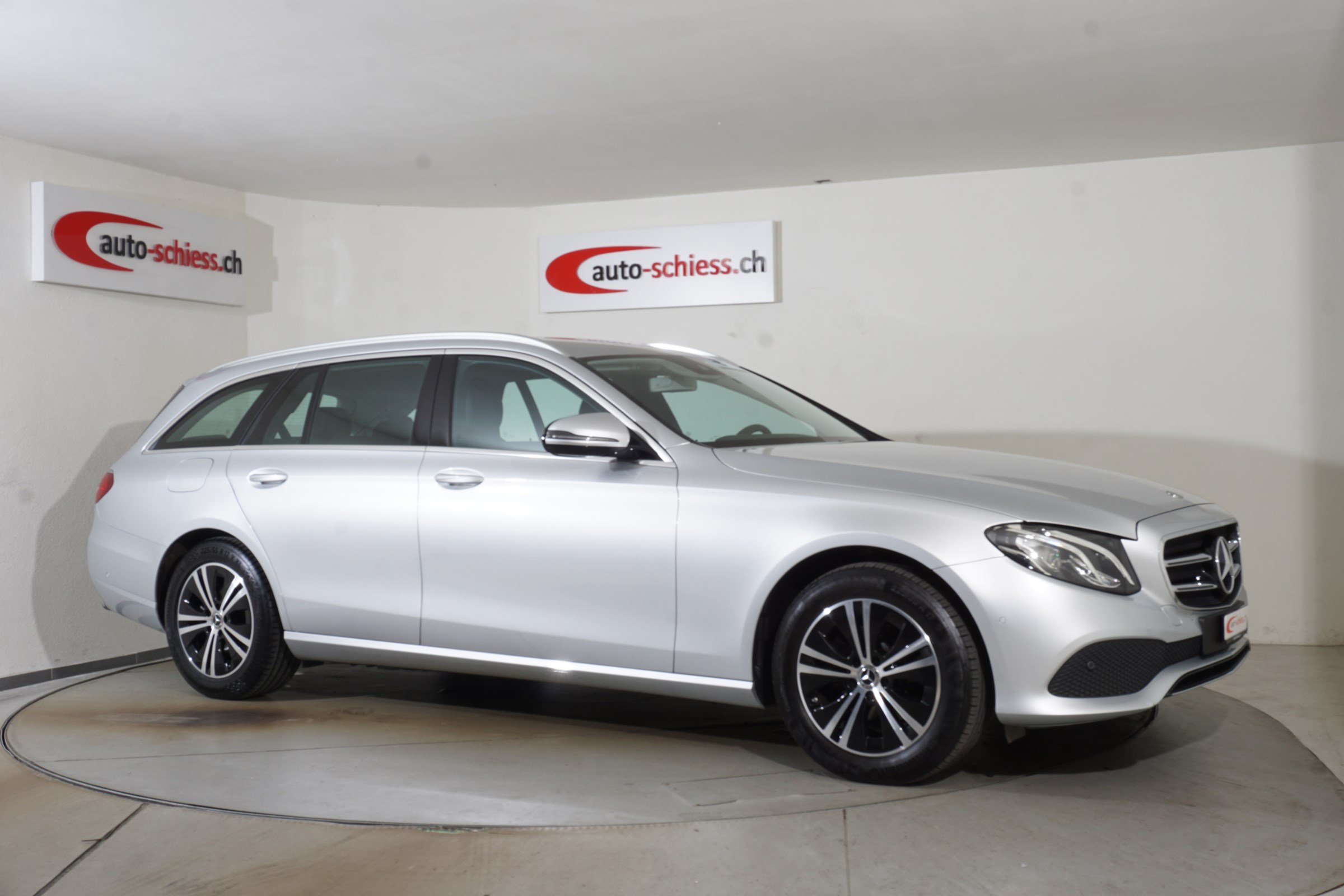 MERCEDES-BENZ E 220 d T Avantgarde 9G-Tronic