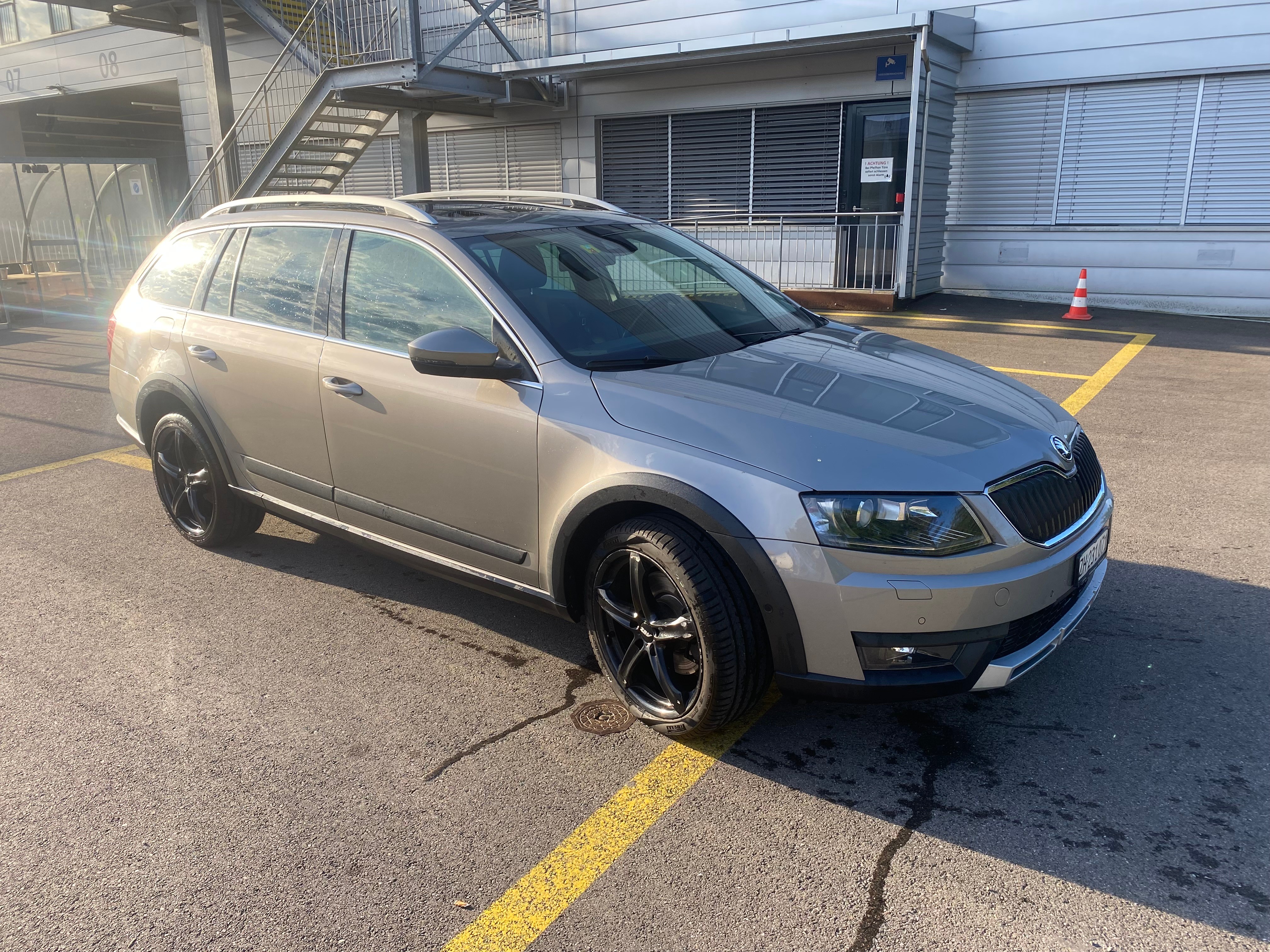 SKODA Octavia Combi 2.0 TDI Scout 4x4 DSG