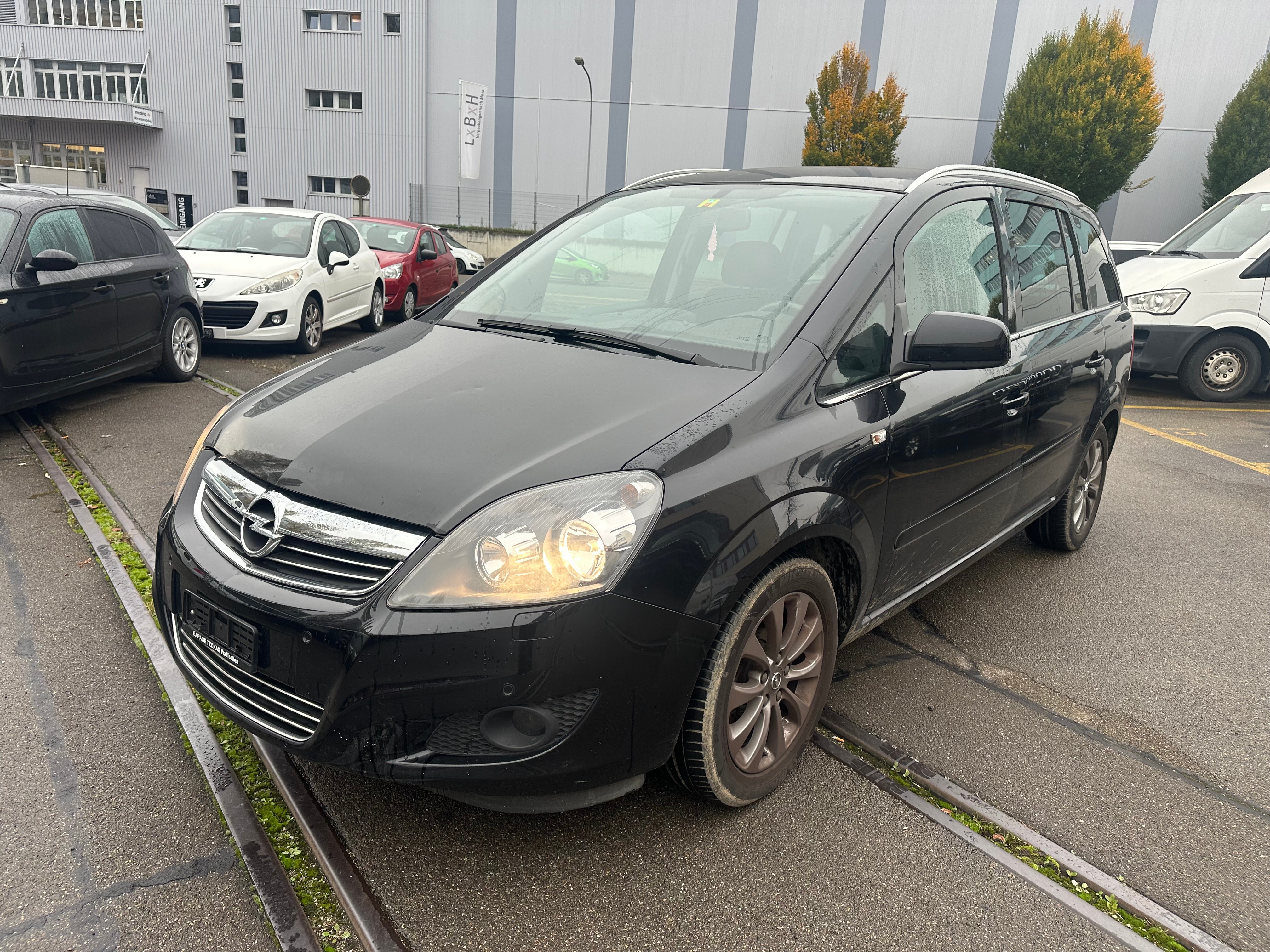 OPEL Zafira 1.8i 16V Anniversary Edition