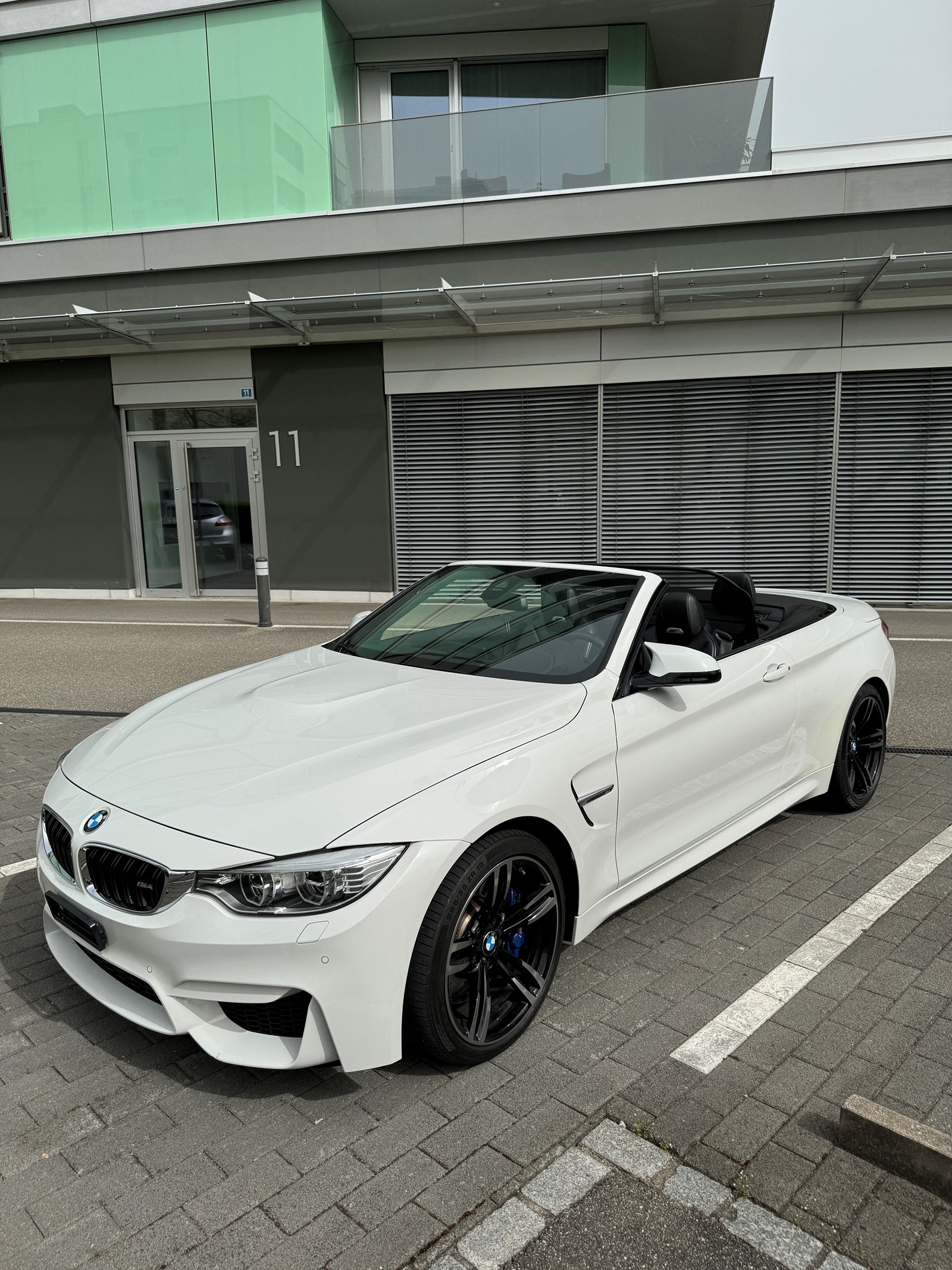 BMW M4 Cabriolet DKG