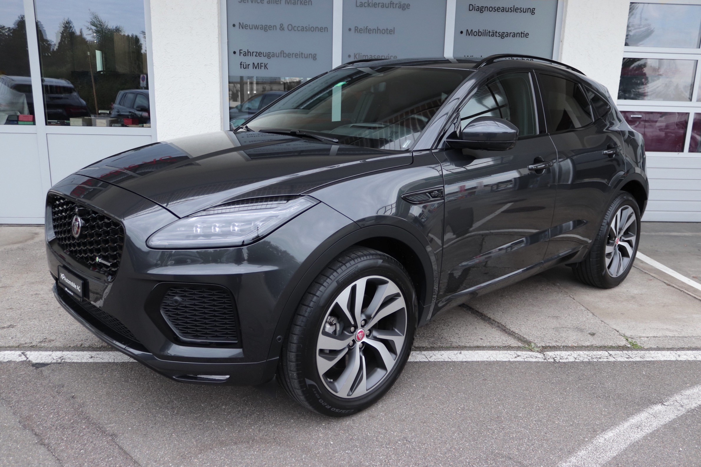 JAGUAR E-Pace 1.5 P300e R-Dynamic AWD HSE