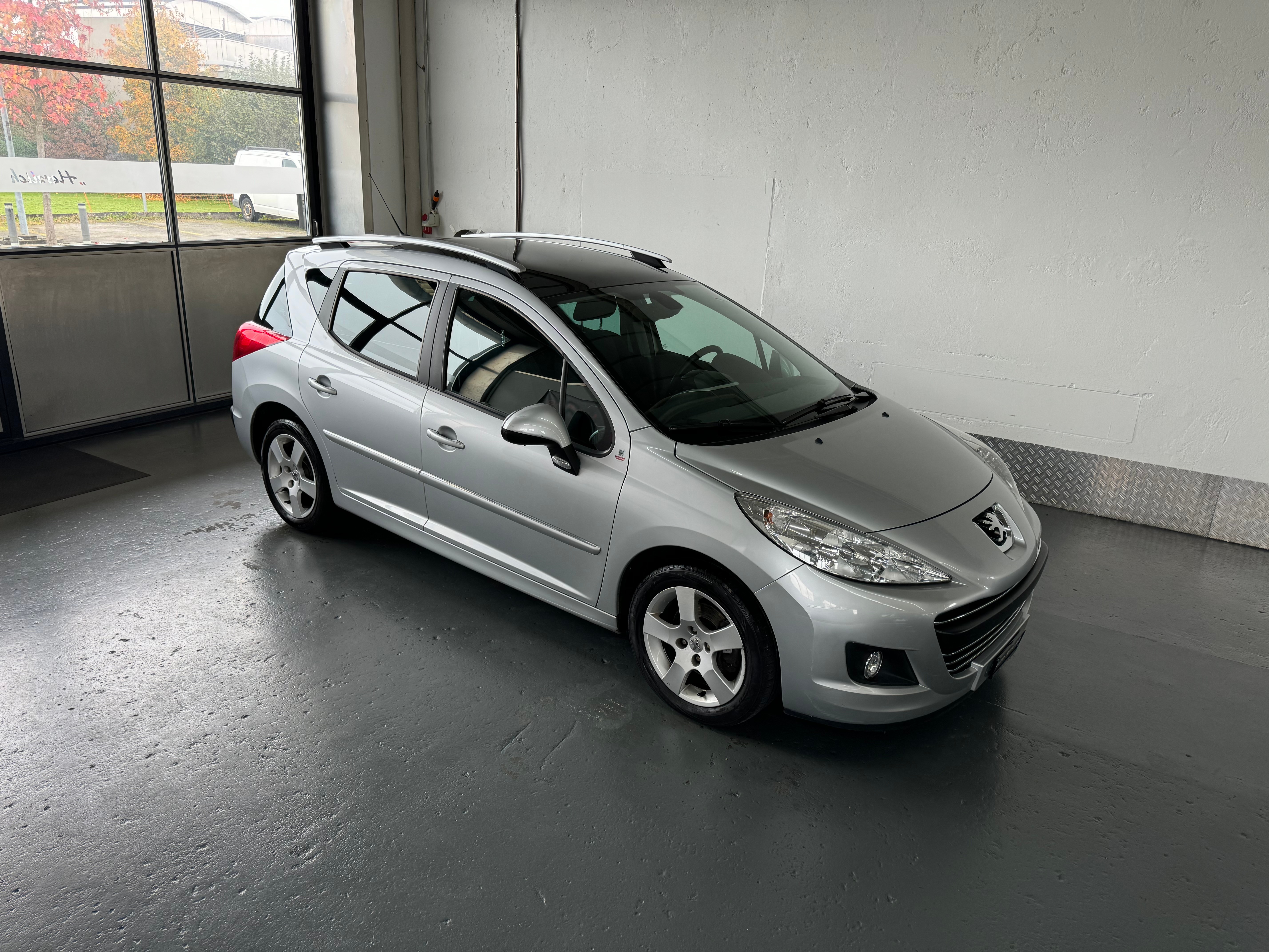 PEUGEOT 207 SW 1.6 16V Sport Automatic