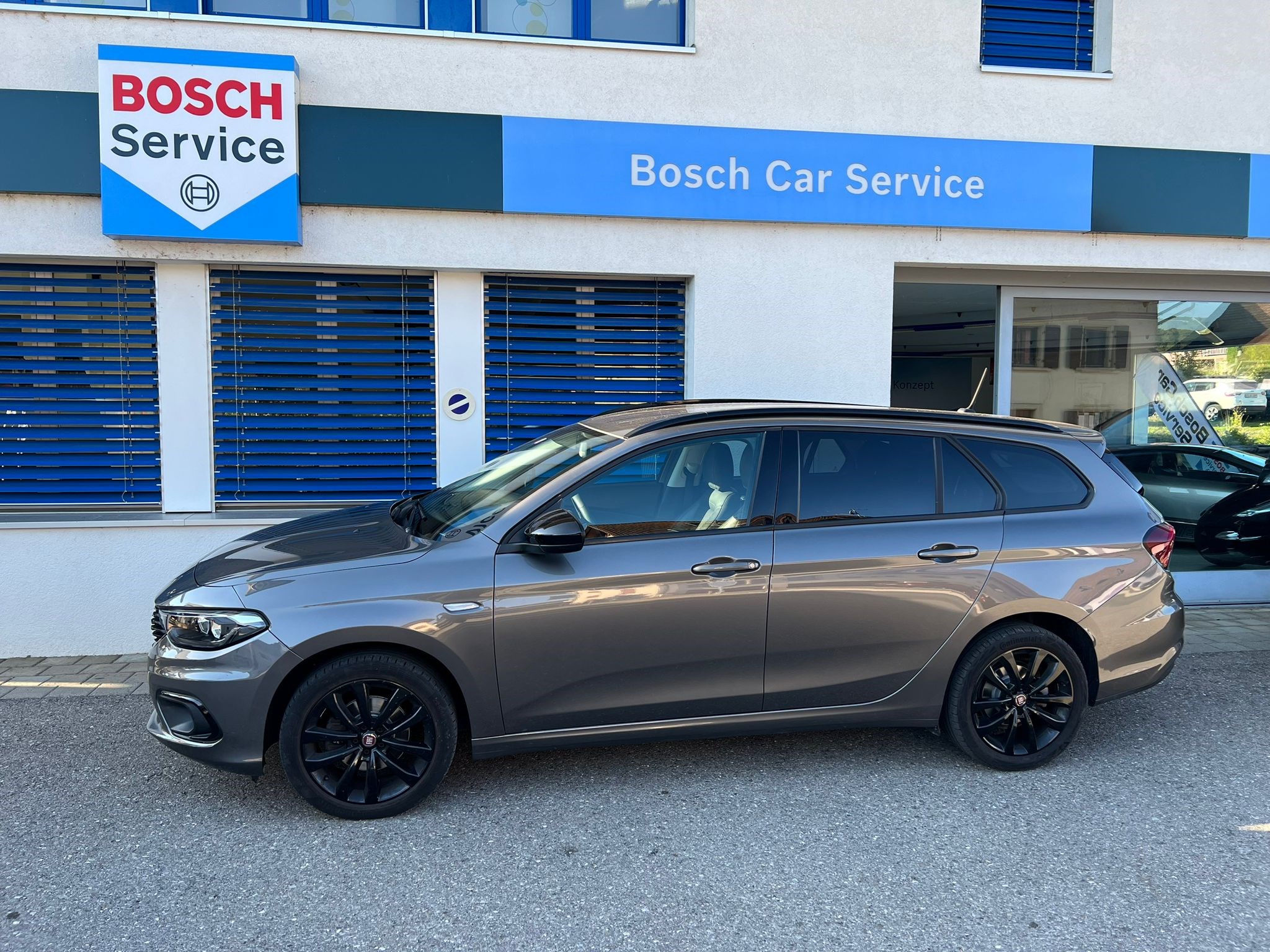 FIAT Tipo 1.6MJ Station Wagon Lounge DCT