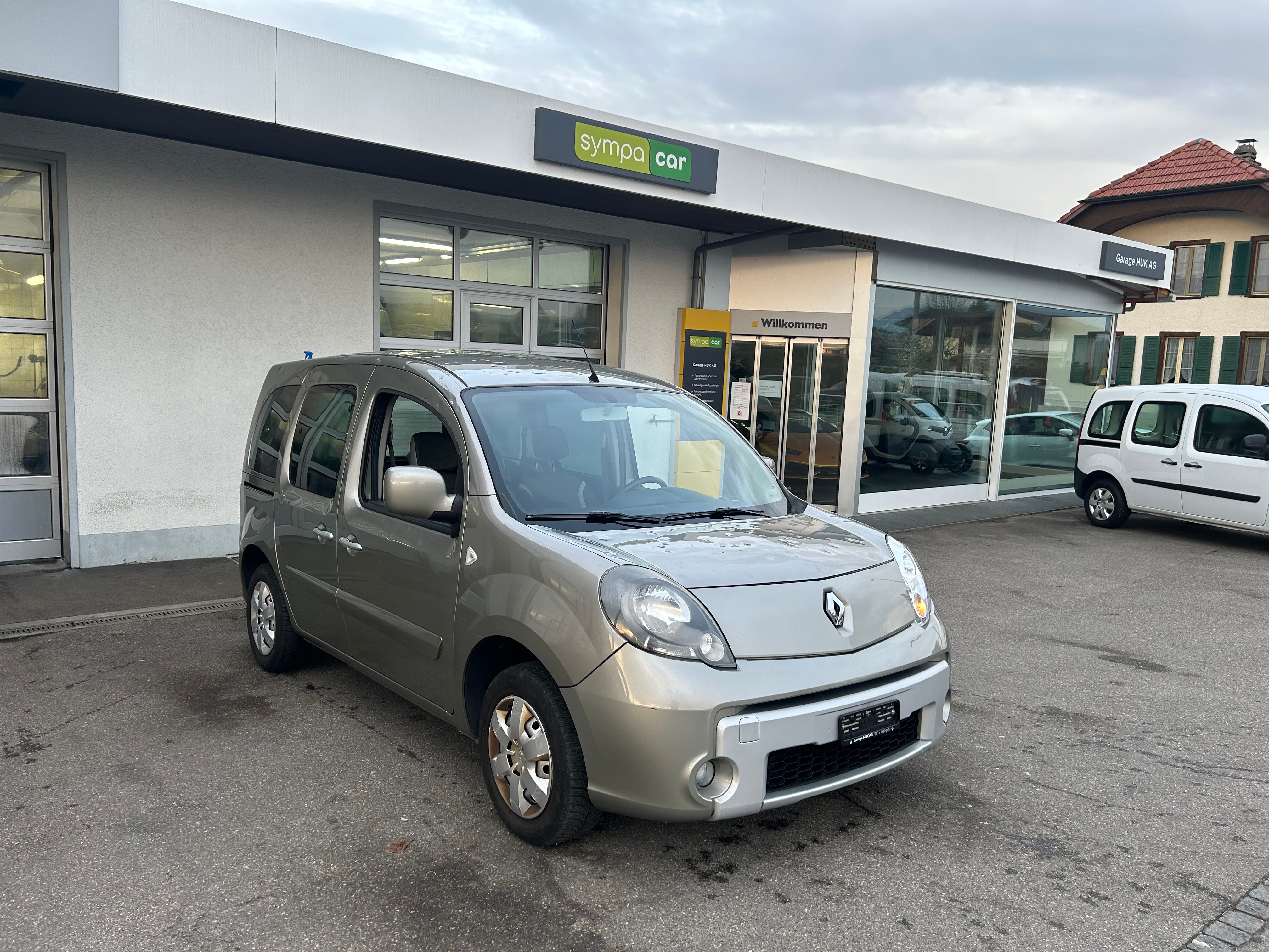 RENAULT Kangoo 1.6 16V Dynamique Automatic ++Hagel++