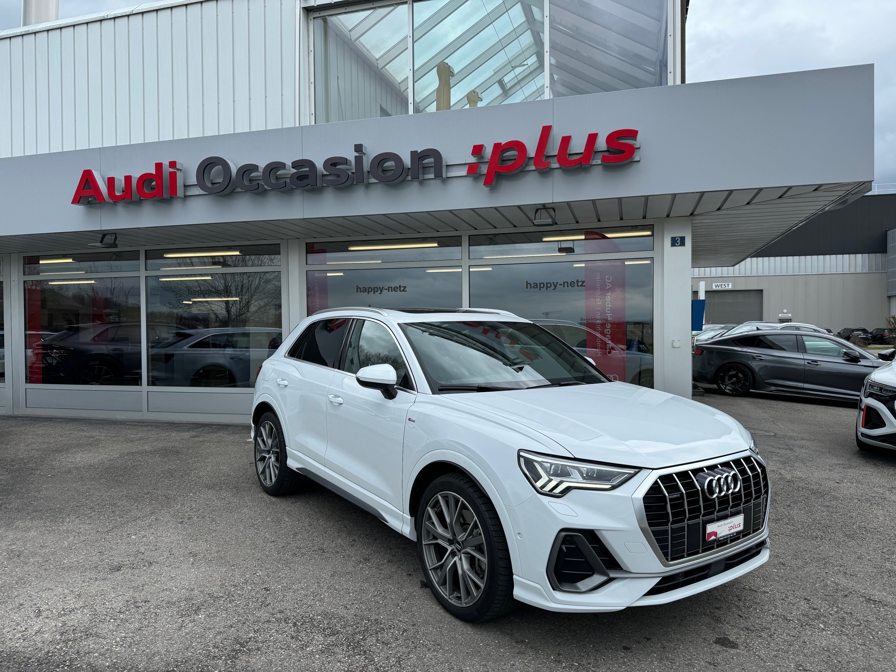 AUDI Q3 45 TFSI S line quattro S-tronic