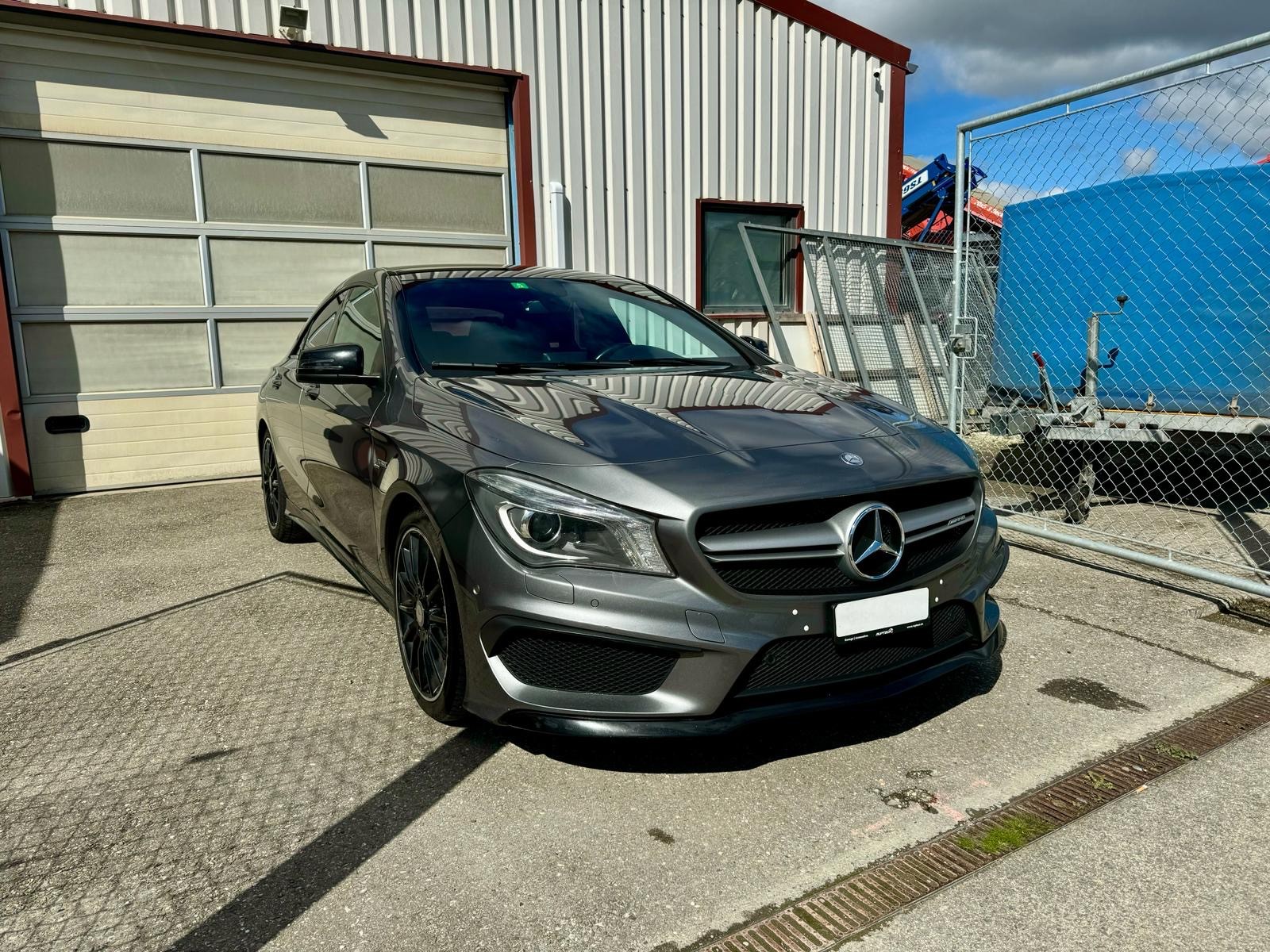 MERCEDES-BENZ CLA 250 AMG Line 7G-DCT Black Series