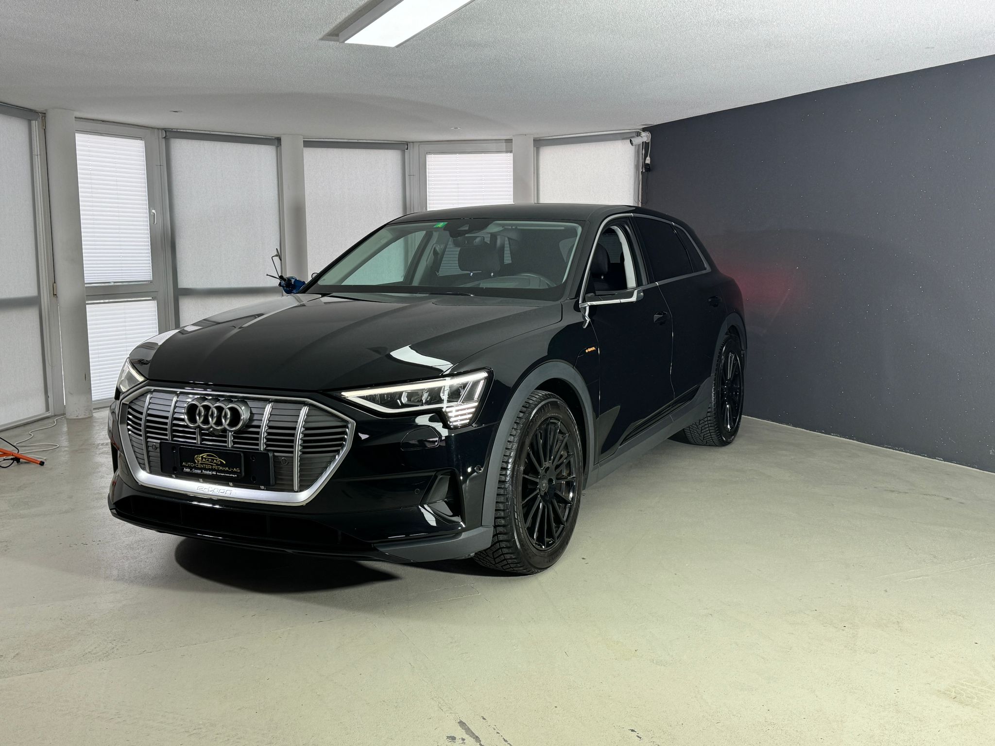 AUDI e-tron 50 quattro