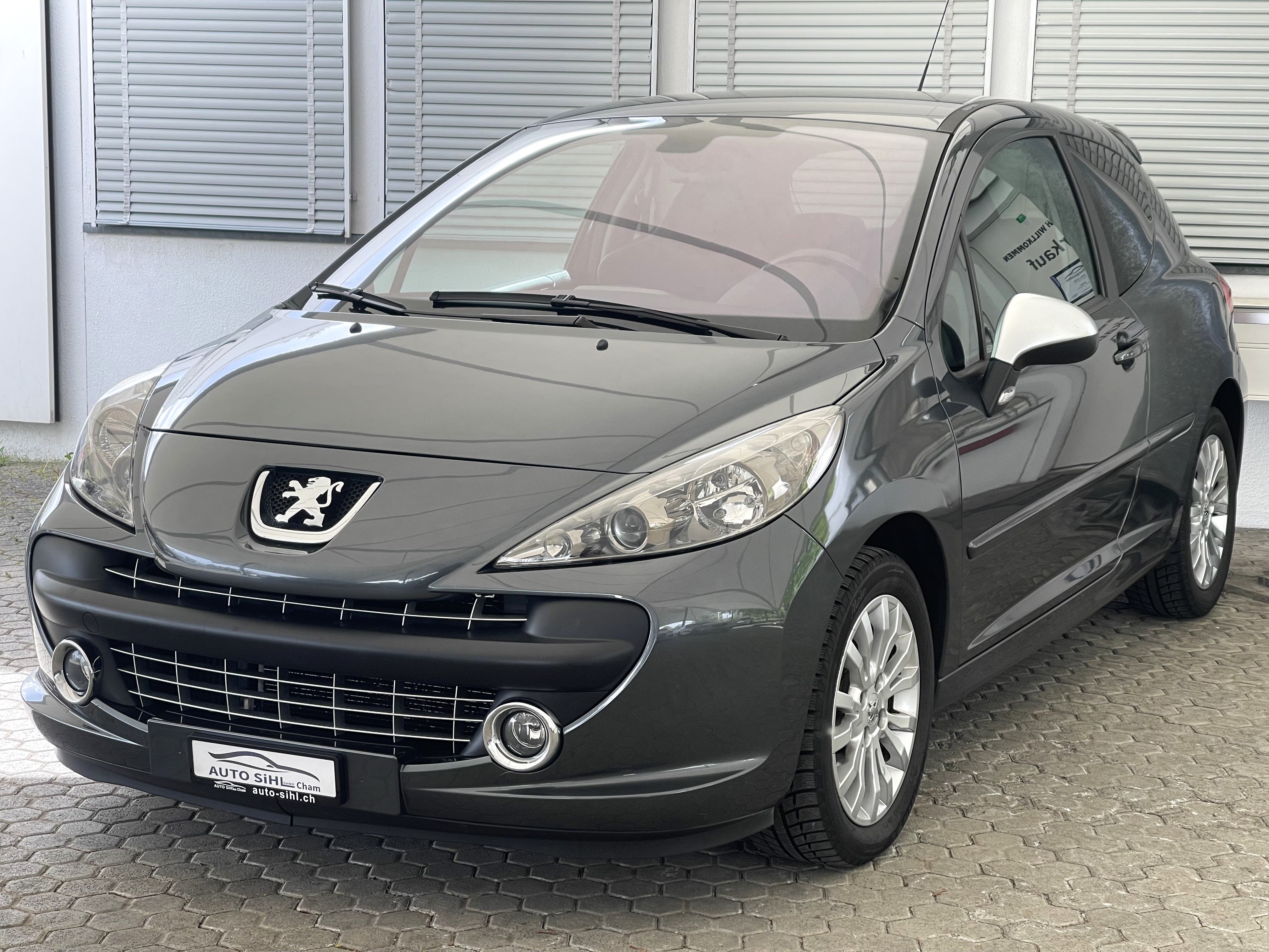 PEUGEOT 207 1.6 16V Turbo GTi