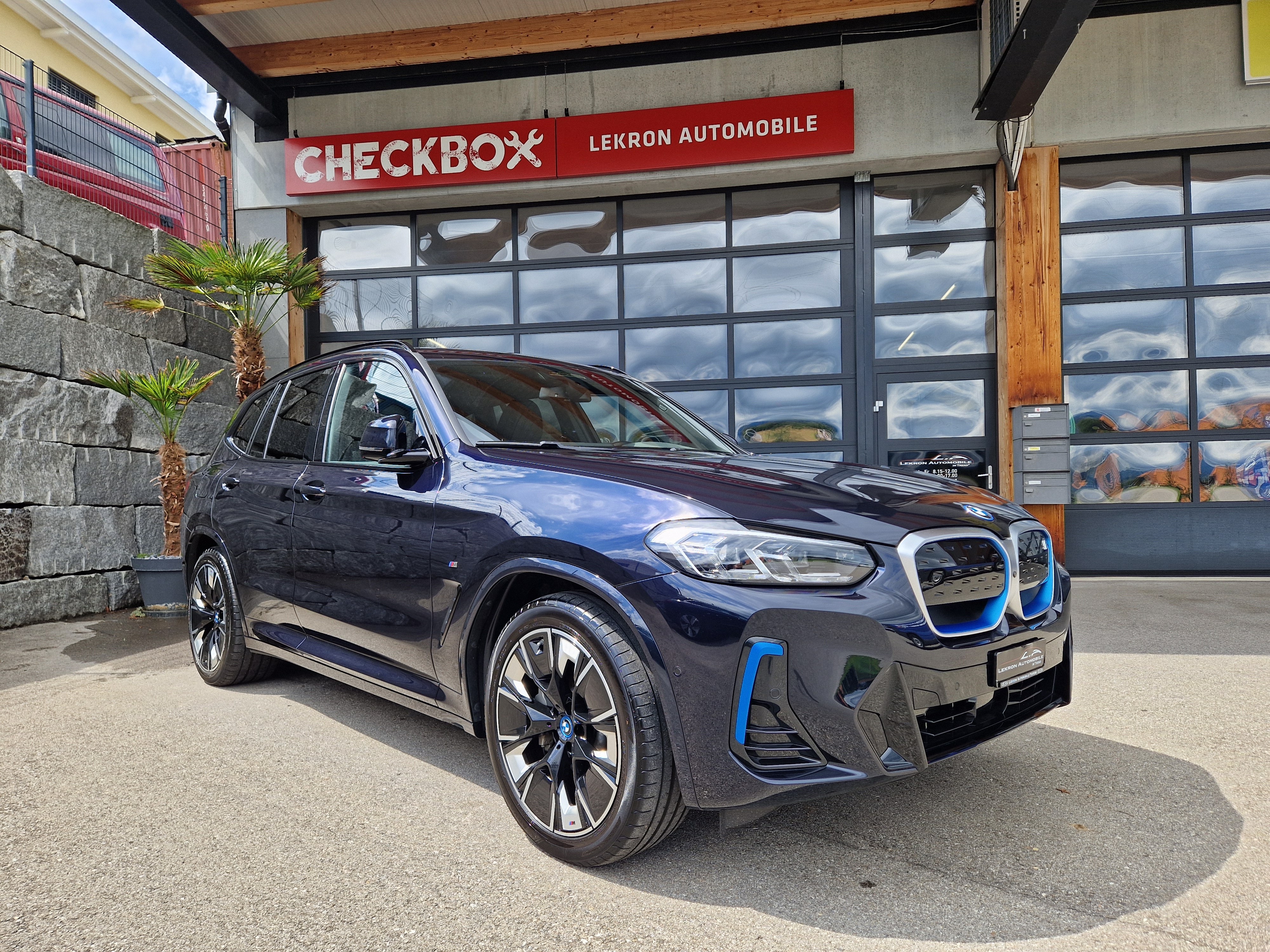 BMW iX3 Impressive