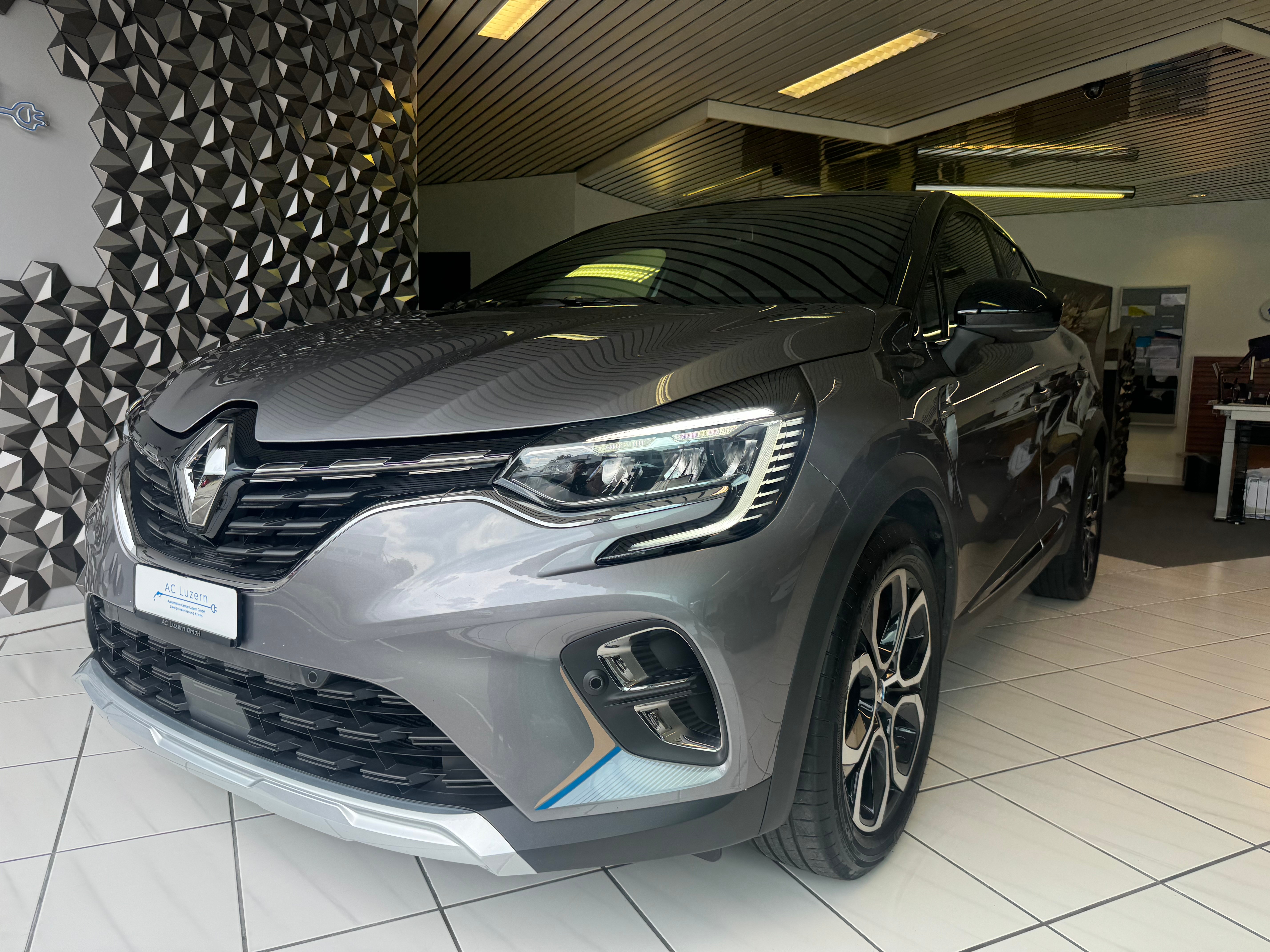 RENAULT Captur 1.6 E-Tech Edition1 DHT