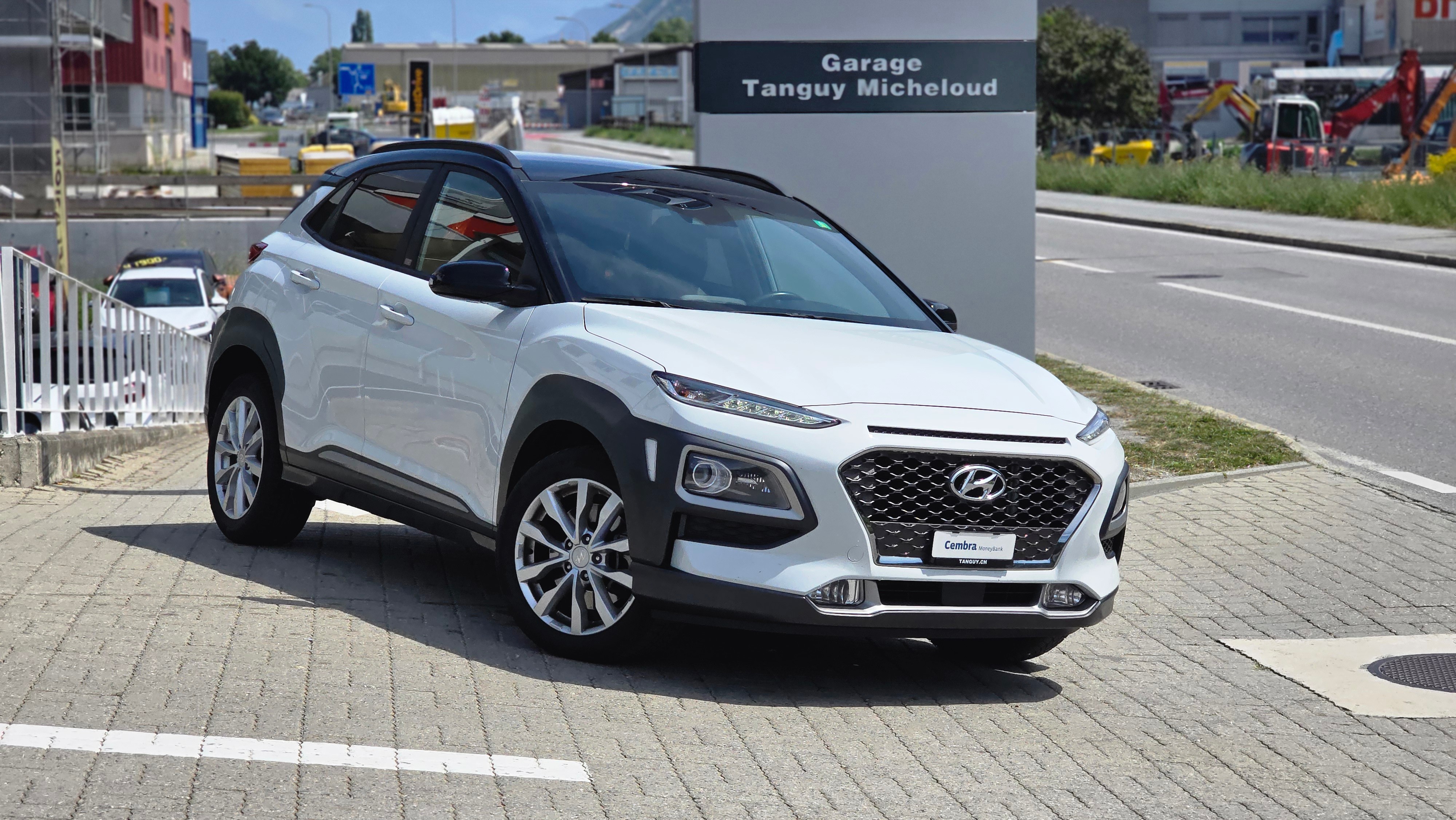 HYUNDAI Kona 1.6 T-GDi Amplia 4WD