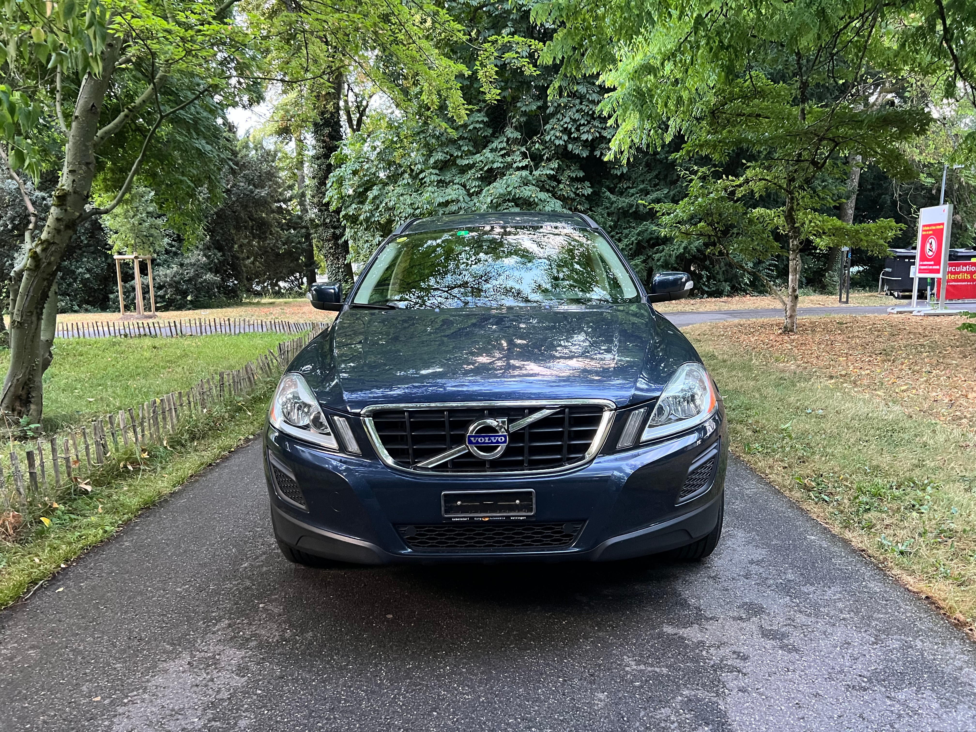 VOLVO XC60 D4 AWD Momentum Geartronic