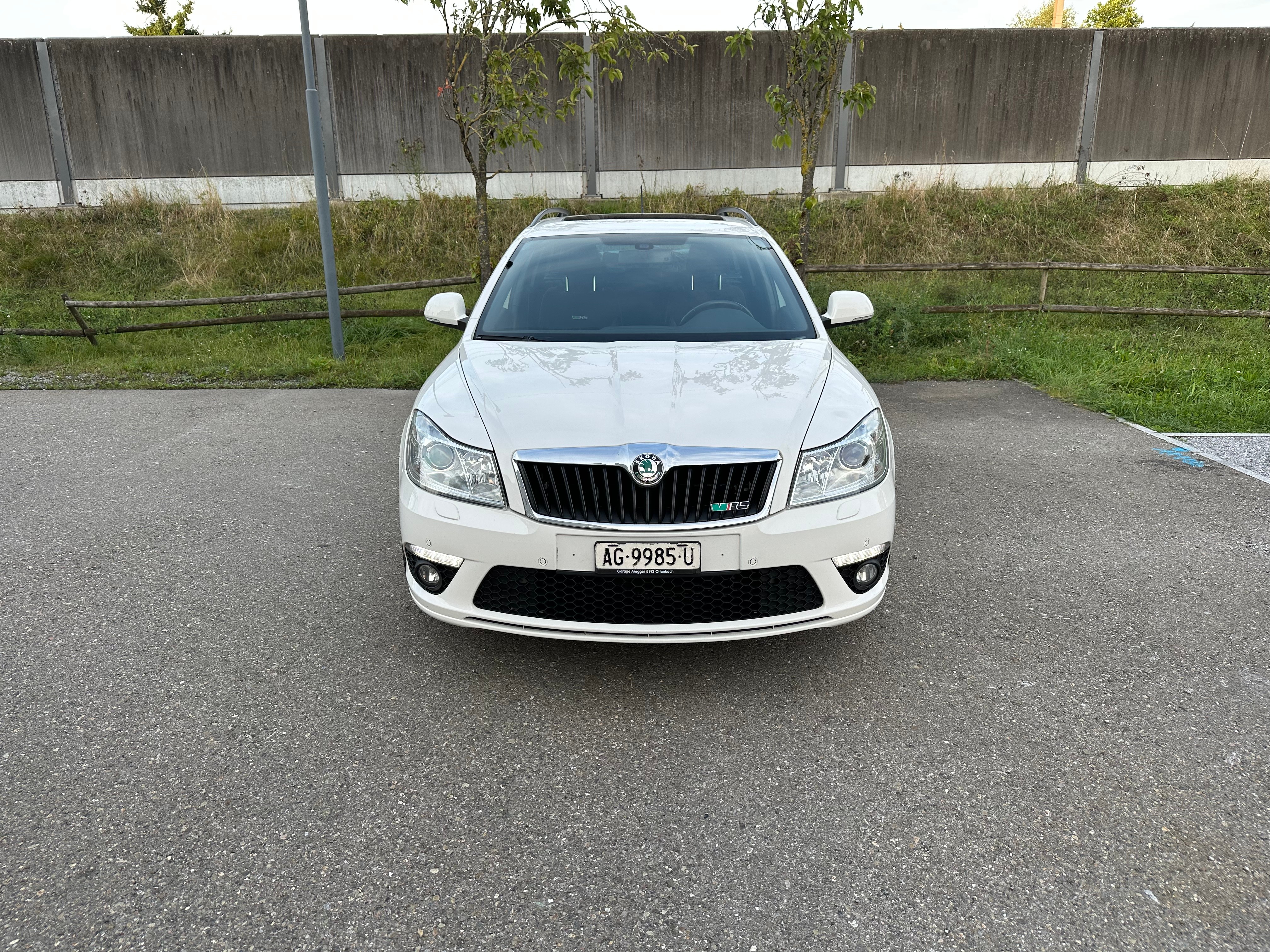 SKODA Octavia Combi 2.0 TSI RS