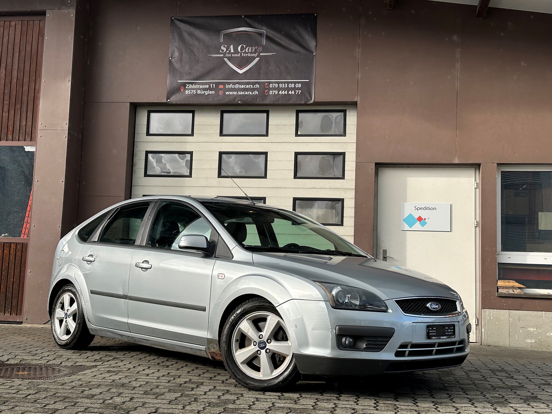 FORD Focus 2.0i Trend