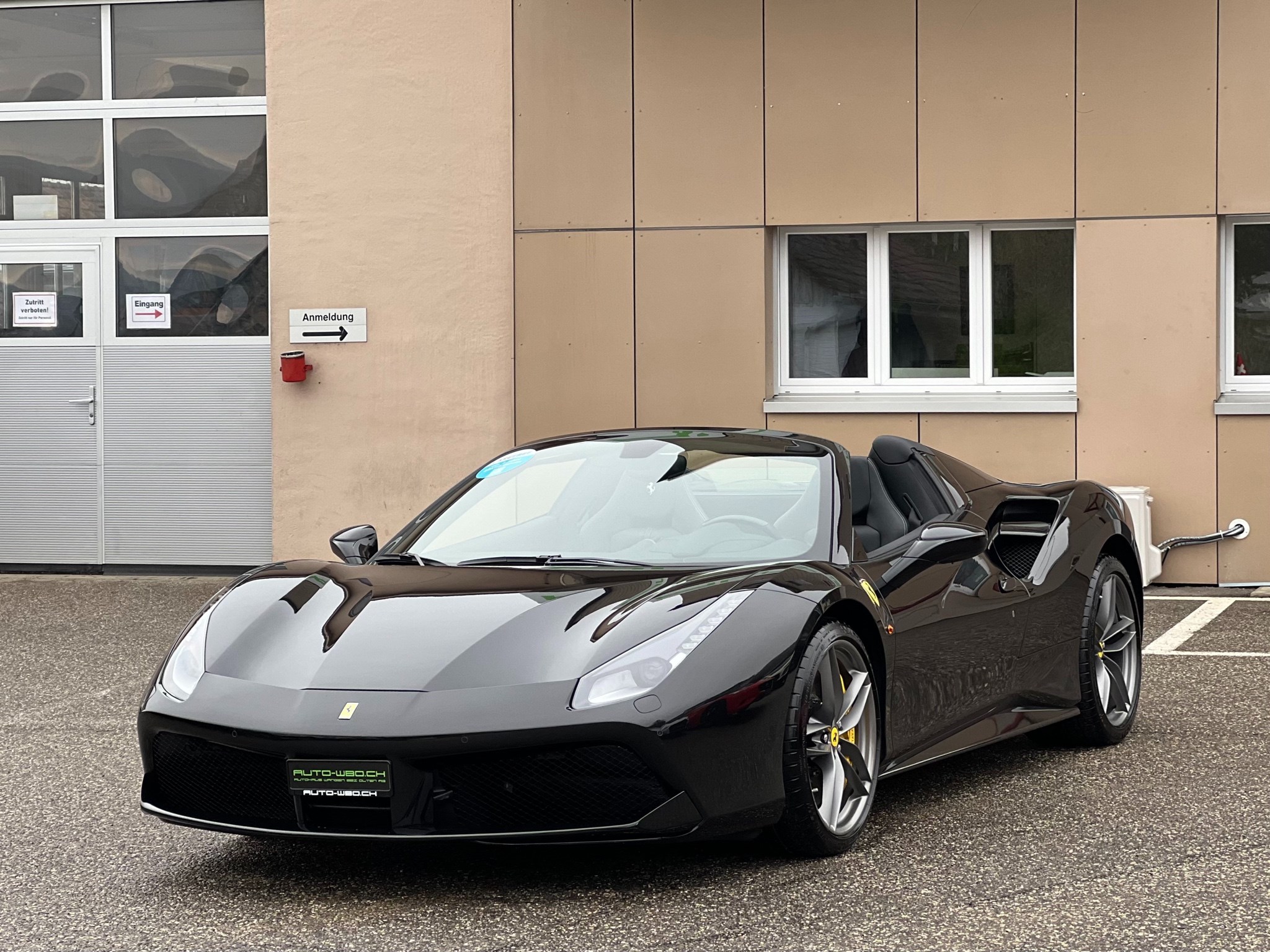 FERRARI 488 Spider 3.9 V8 I 670PS I