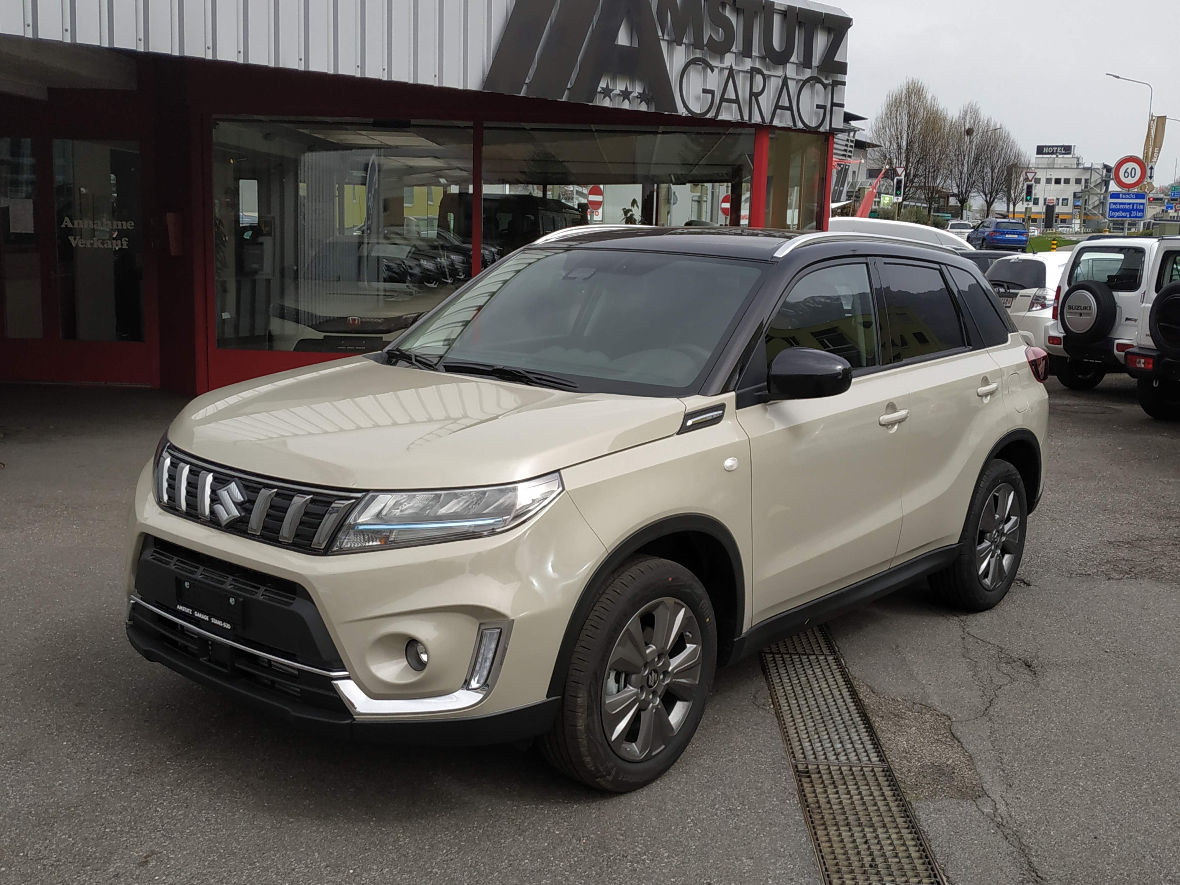 SUZUKI Vitara 1.4 Boosterjet Compact + Hybrid 4x4