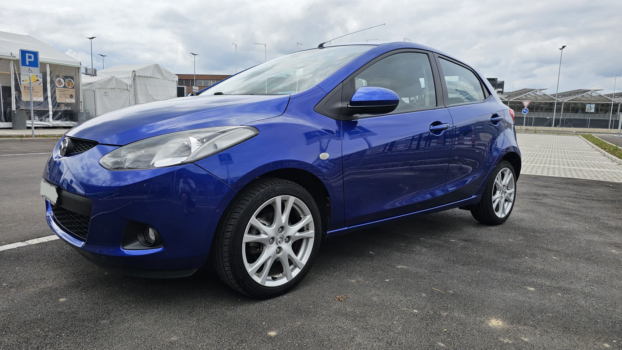 MAZDA 2 1.3i 16V Exclusive