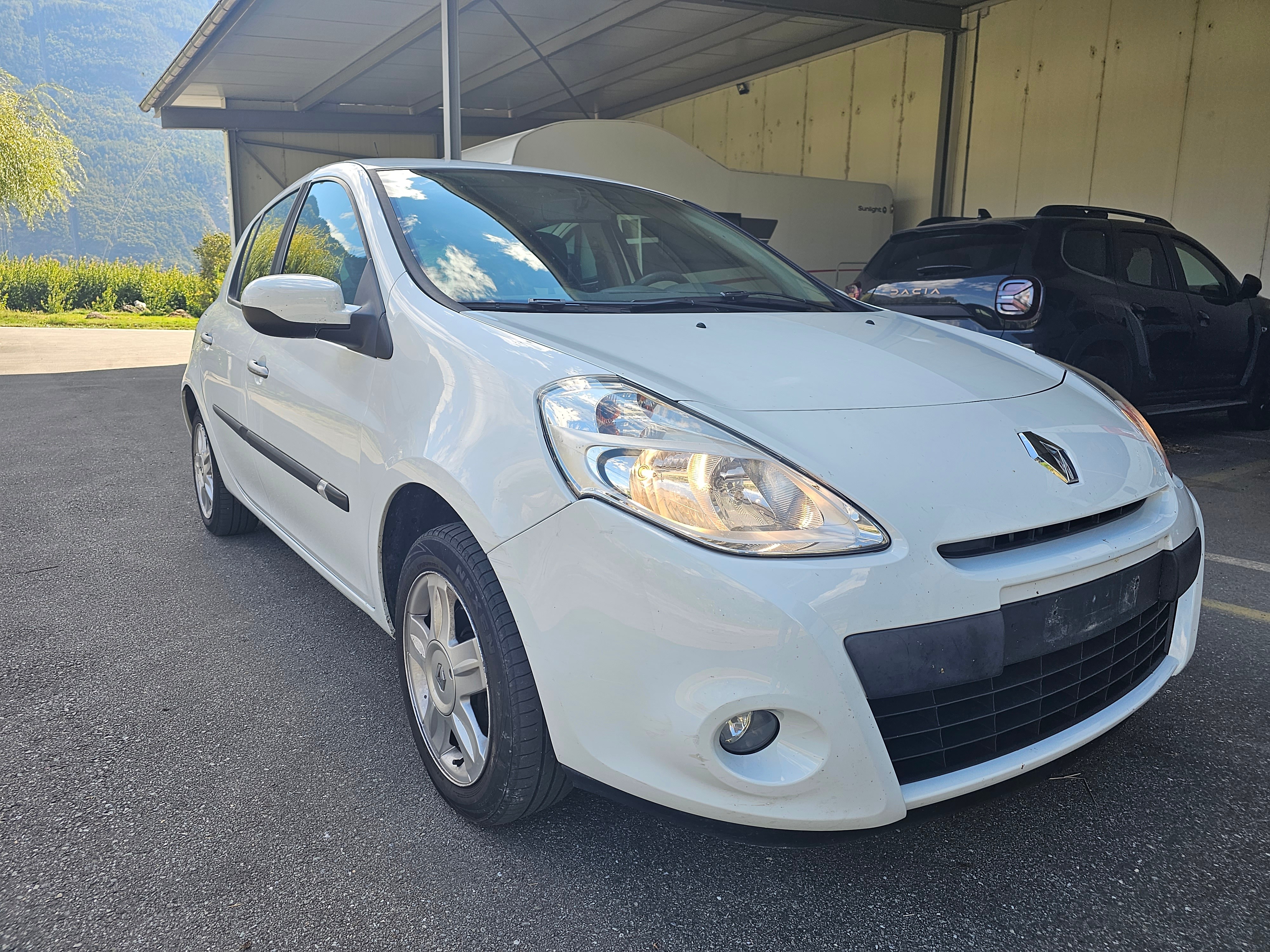 RENAULT Clio 1.2 16V Expression