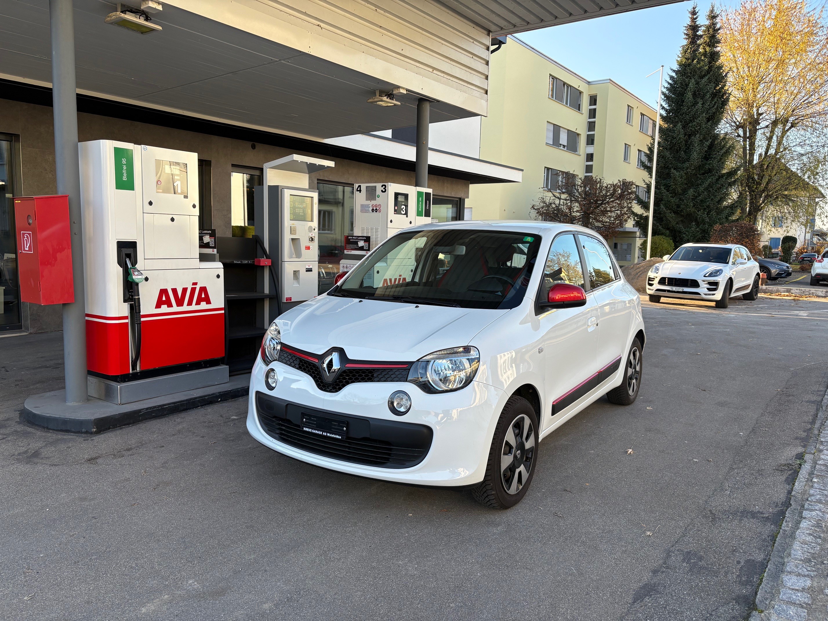 RENAULT Twingo 0.9 Swiss Edition EDC