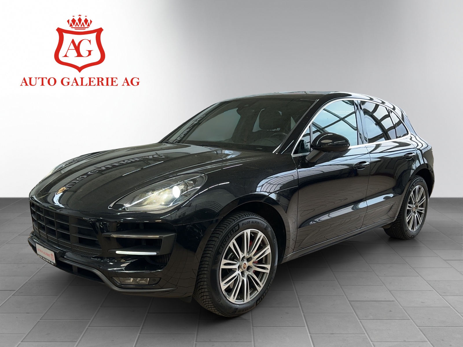 PORSCHE Macan Turbo PDK