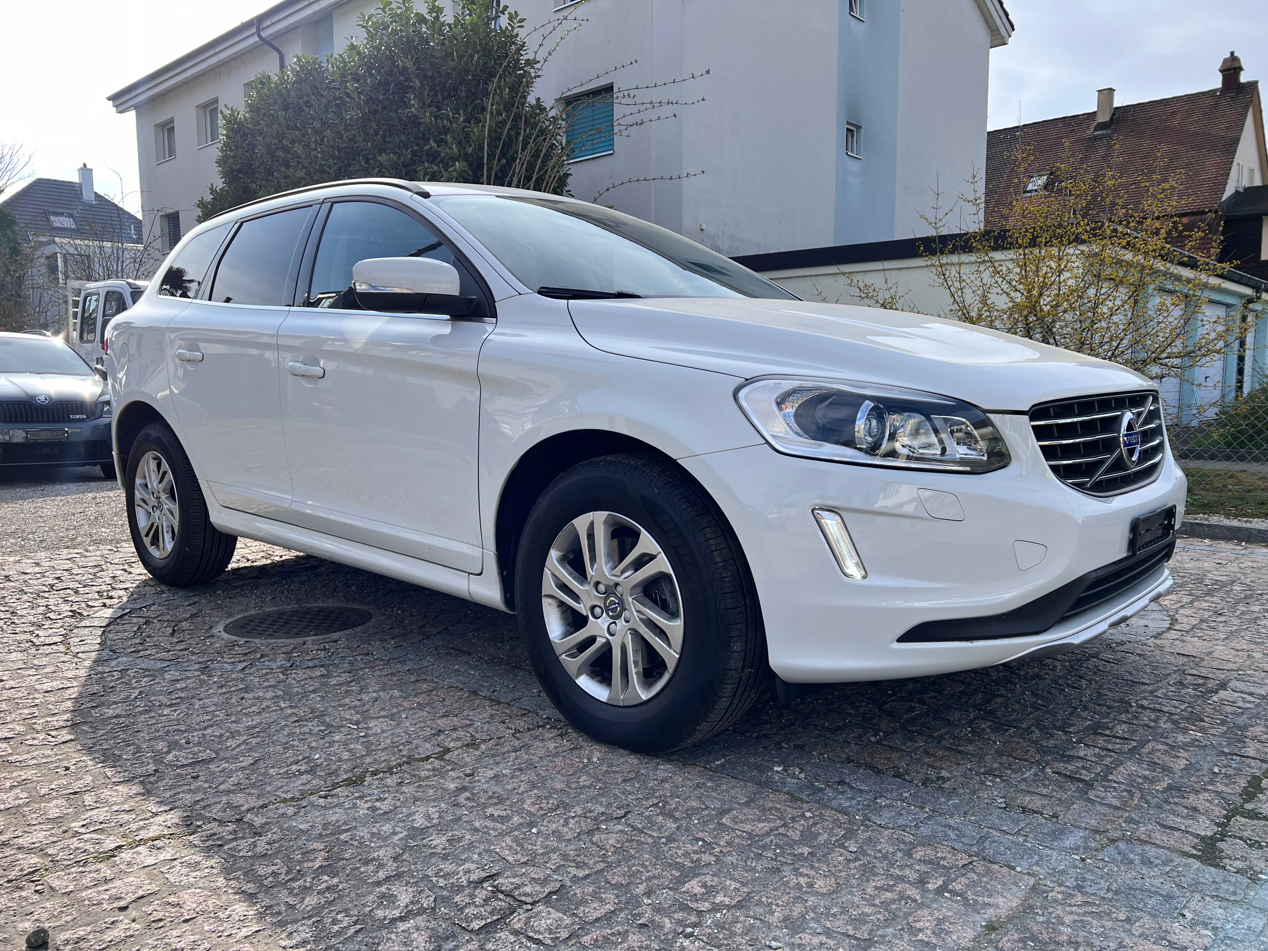 VOLVO XC60 D4 AWD Momentum Geartronic