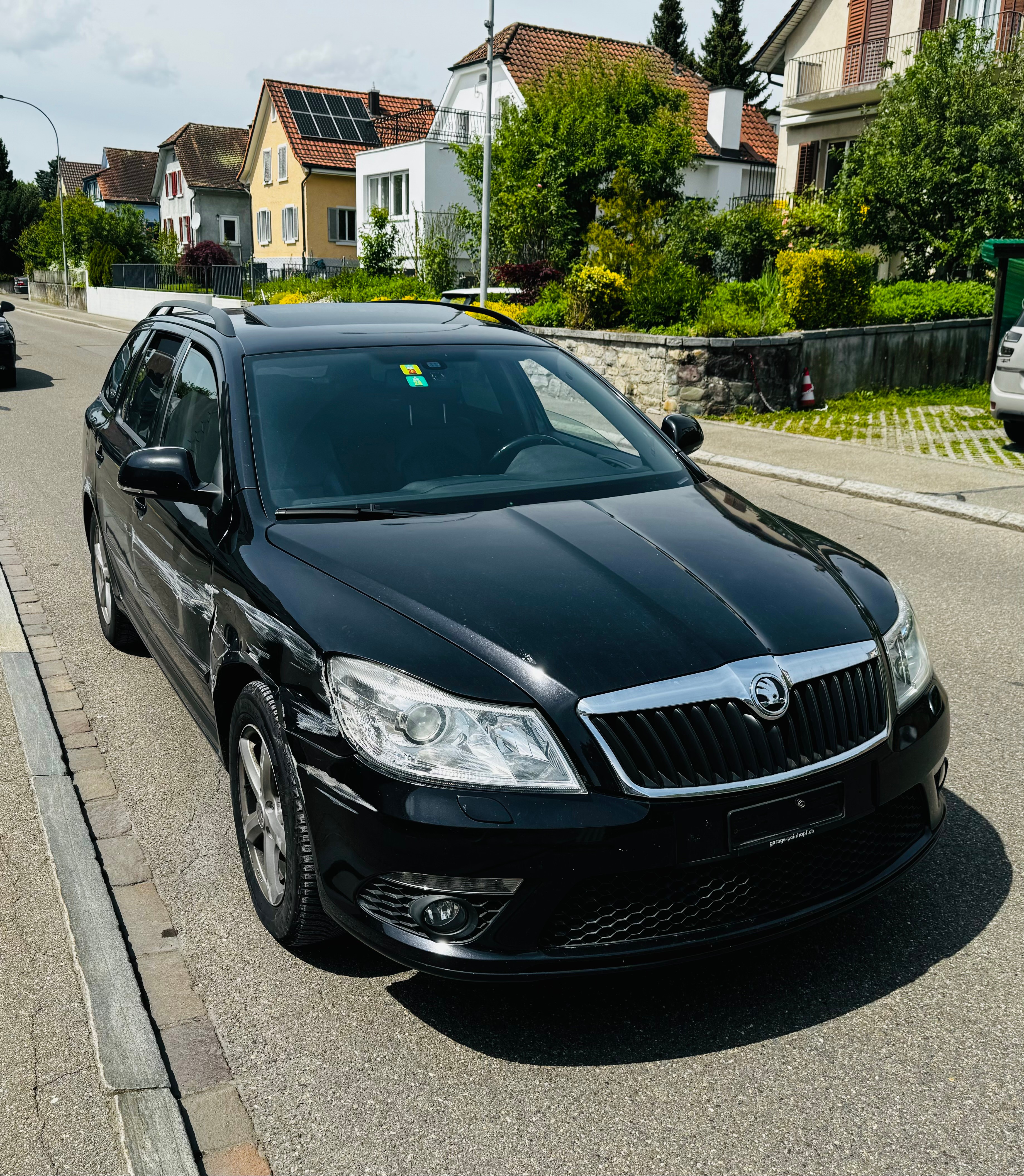 SKODA Octavia Combi 2.0 TSI RS