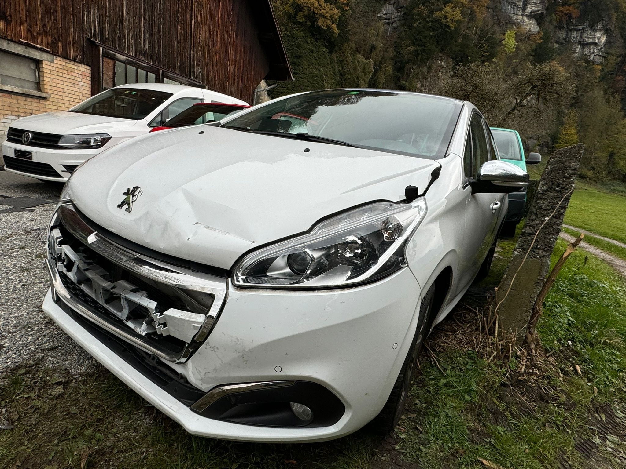 PEUGEOT 208 1.6 BlueHDi Allure