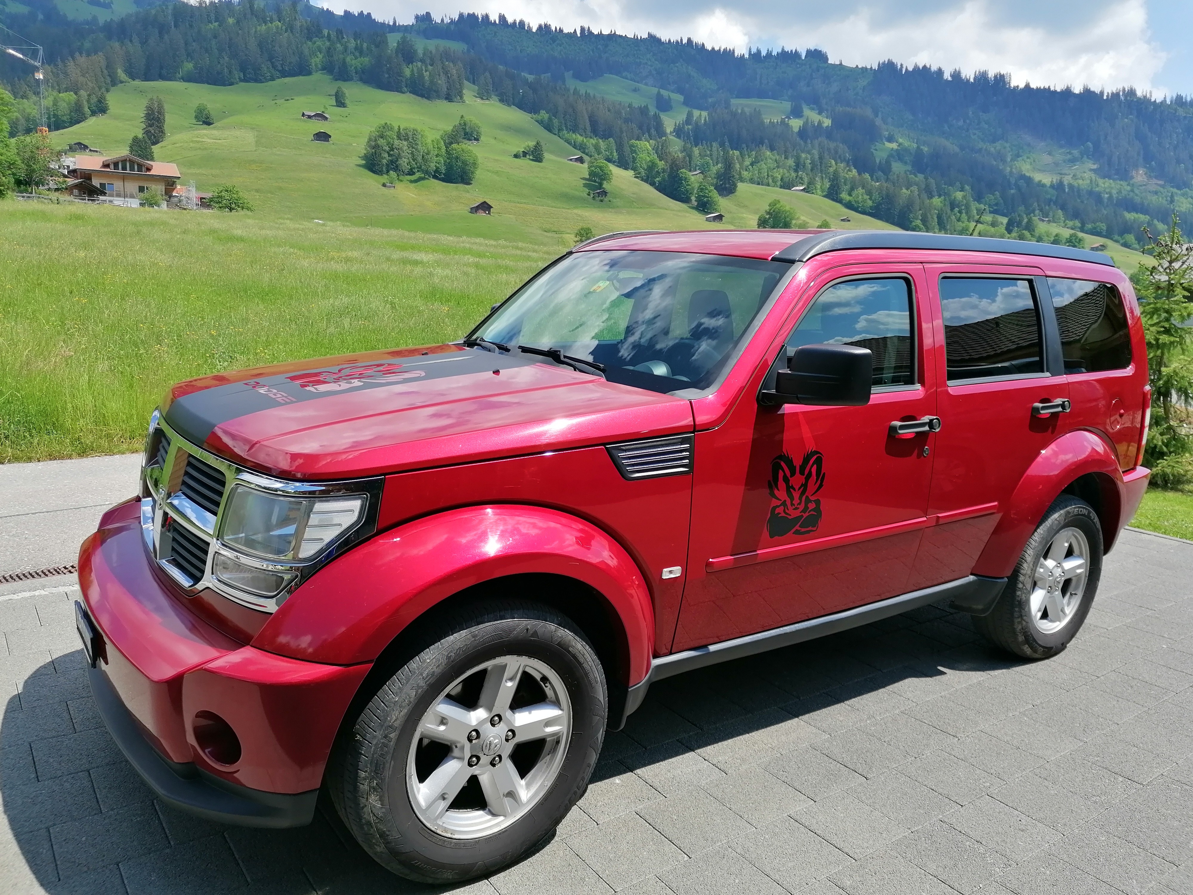 DODGE Nitro 2.8 CRD SXT Automatic