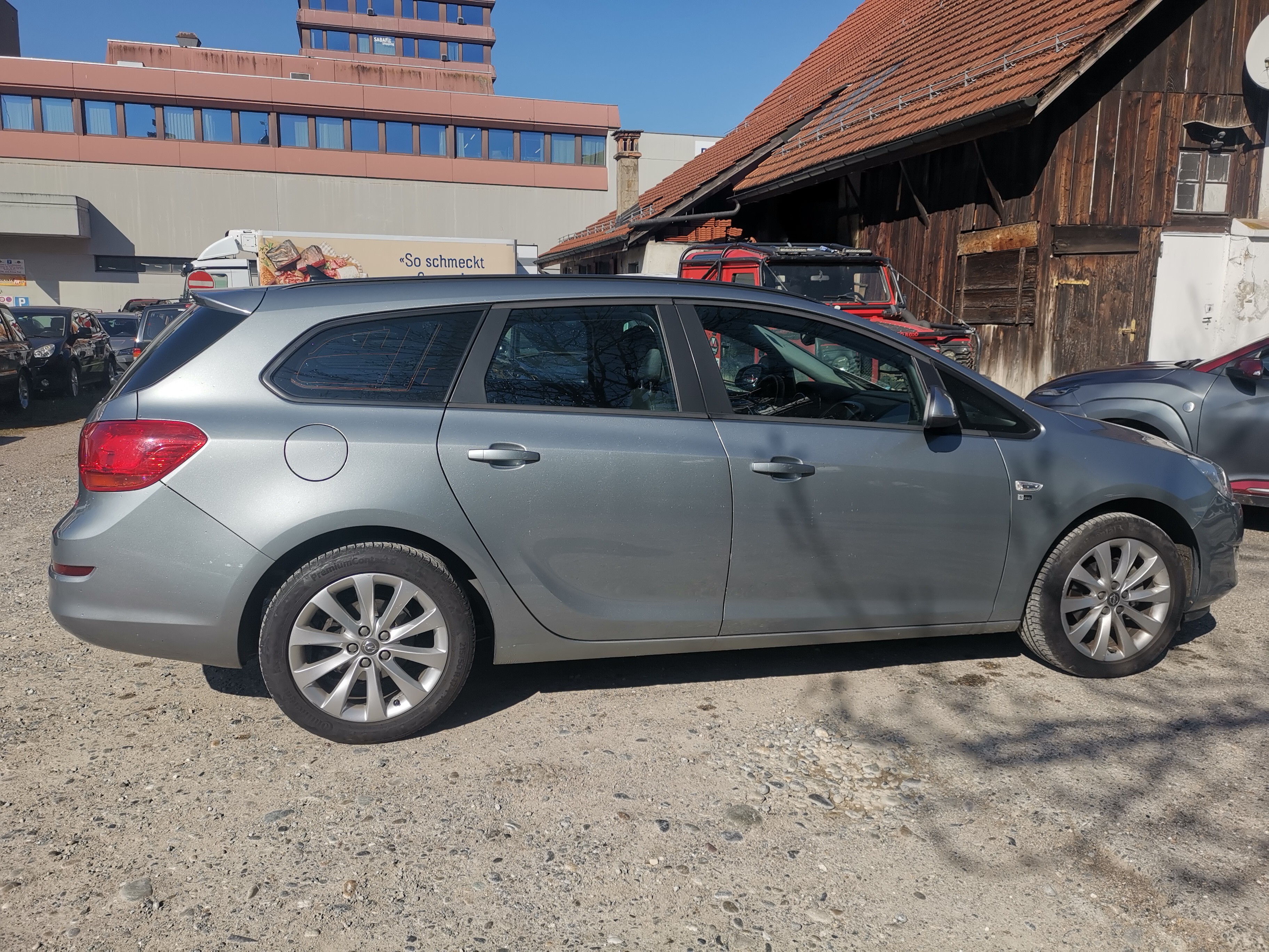 OPEL Astra SportsTourer 1.4i 16V Turbo Sport Automatic