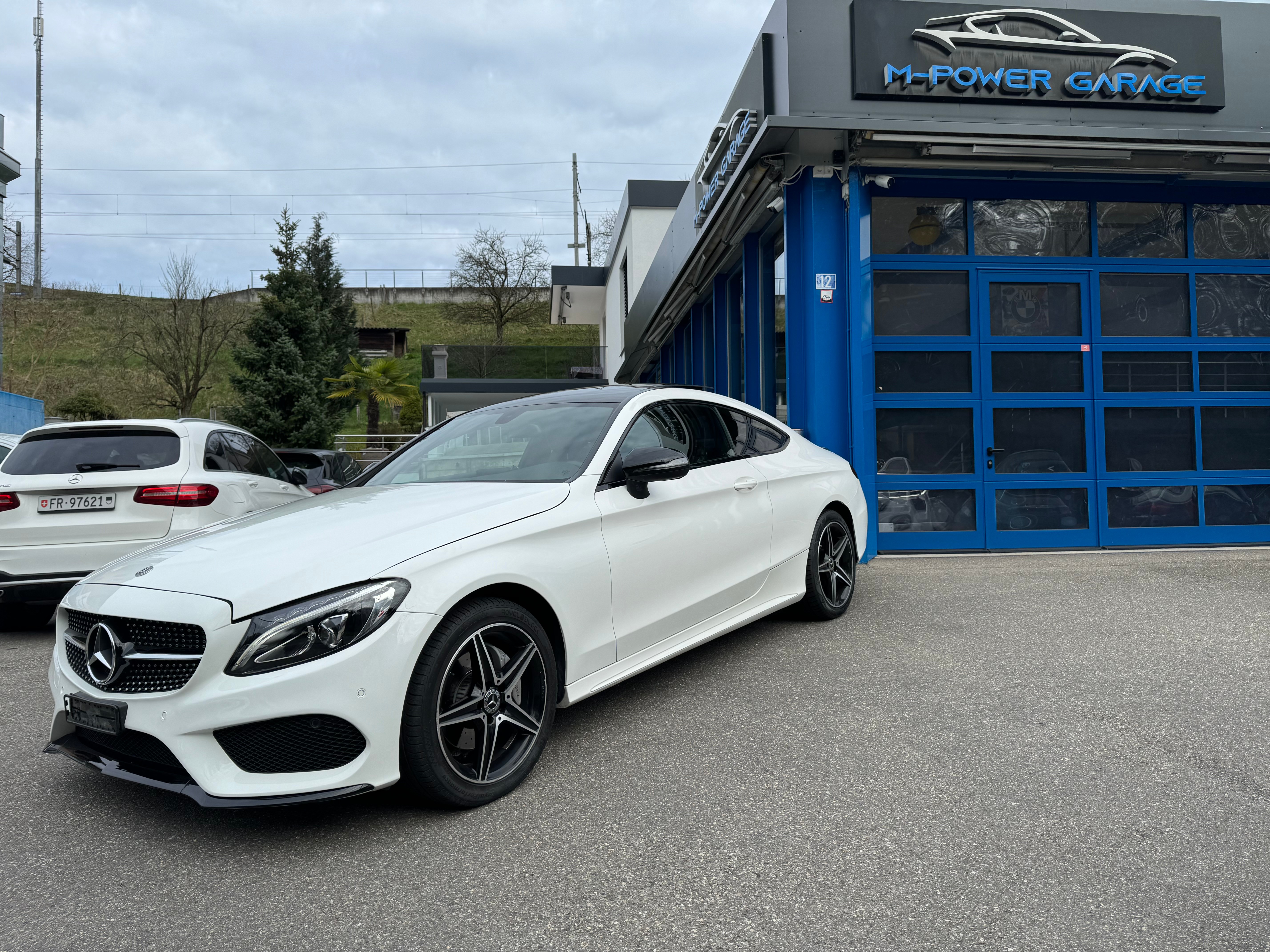 MERCEDES-BENZ C 200 Coupé AMG Line 4Matic 9G-Tronic