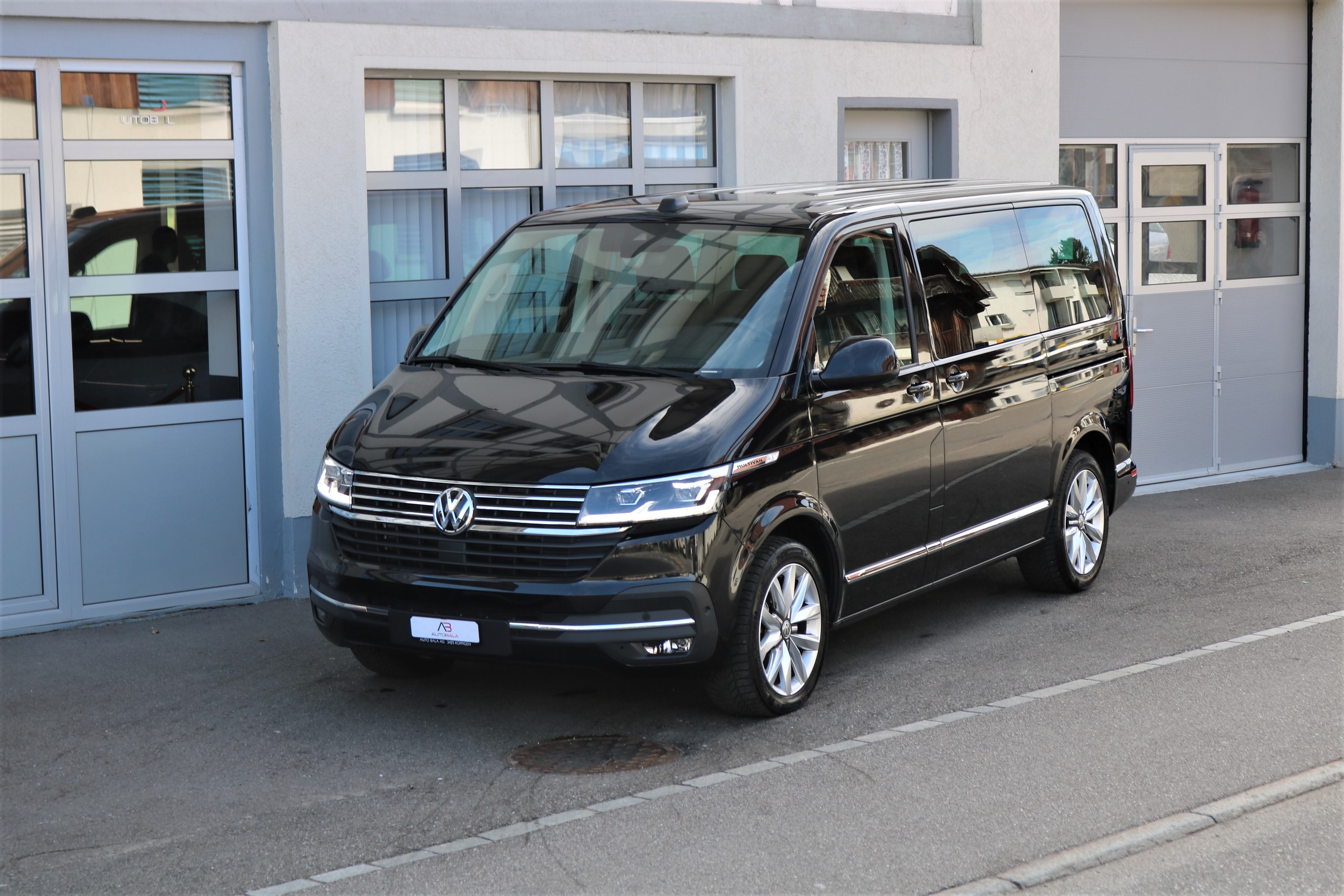 VW T6.1 Multivan 2.0 Bi-TDI Highline DSG 7Plätzer + 2'500KG AHK